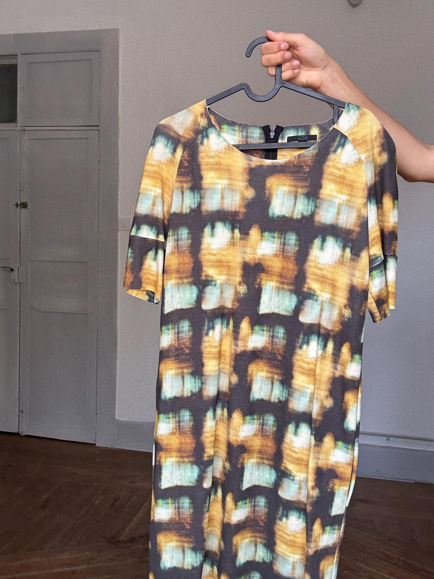 COS Abstract Print Mini Dress | Earthy Luxe Summer Staple, Hidden Pockets & Art-Gallery Vibes, Size S