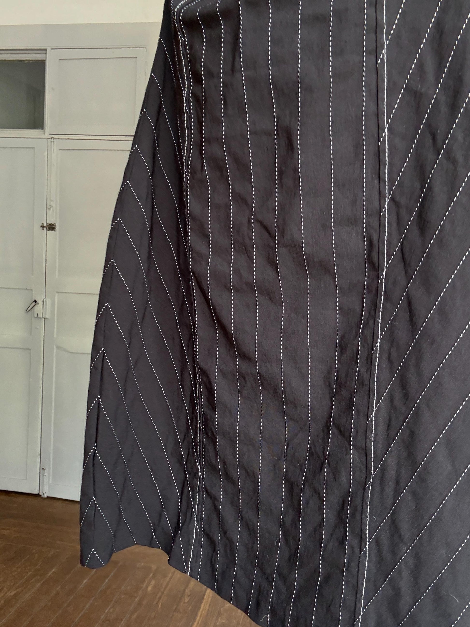 Vintage Y2K Black Pinstripe Mini Dress – Strapless Heart Neckline, Stretch Bodycon Clubwear, Sexy Summer Look, Size M