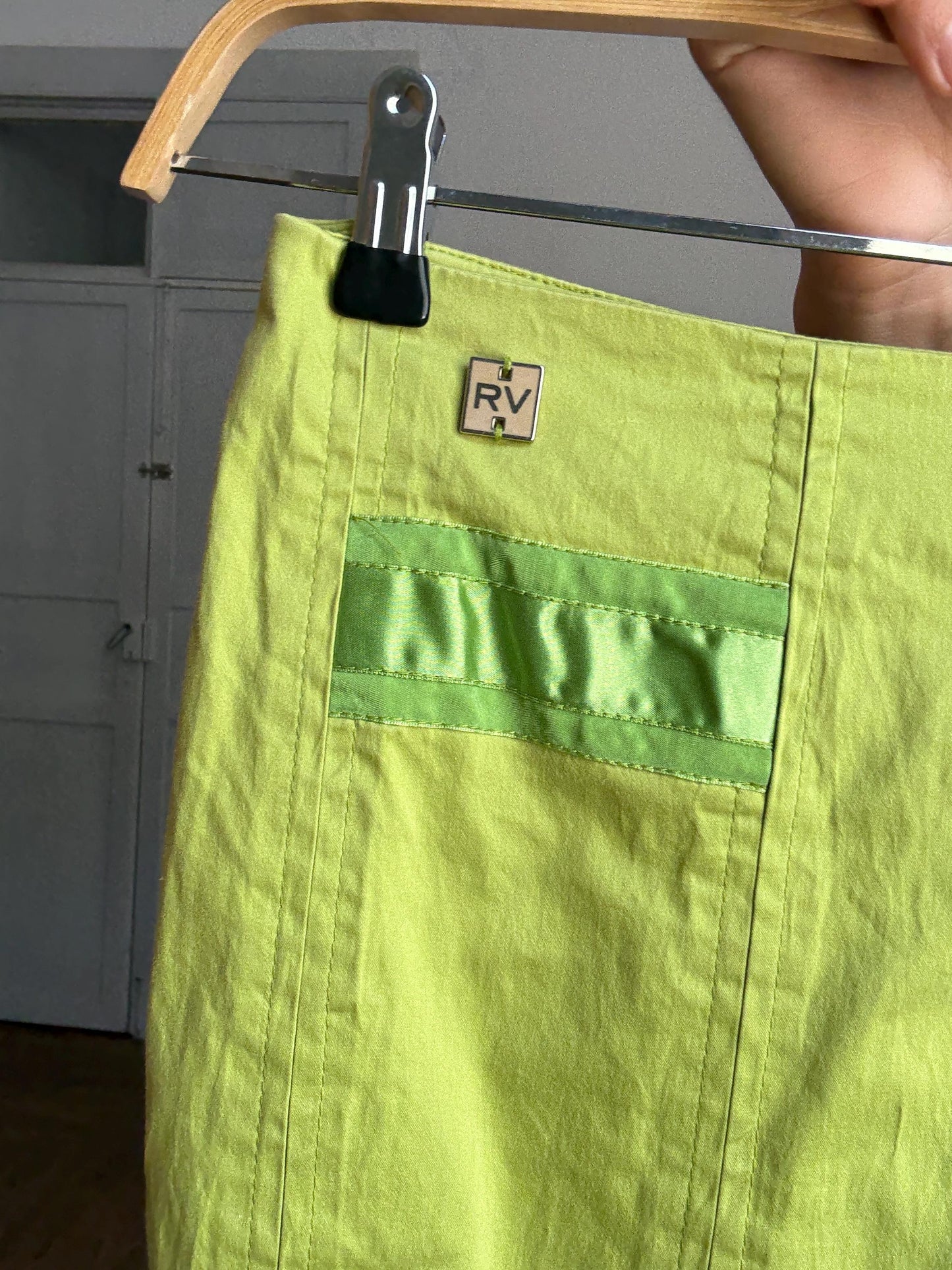 Vintage Roberto Verino Green Skirt – Designer Quality, 99% Cotton, Mid-Length, Bold Color Statement Piece, Size M (EU40/US12)