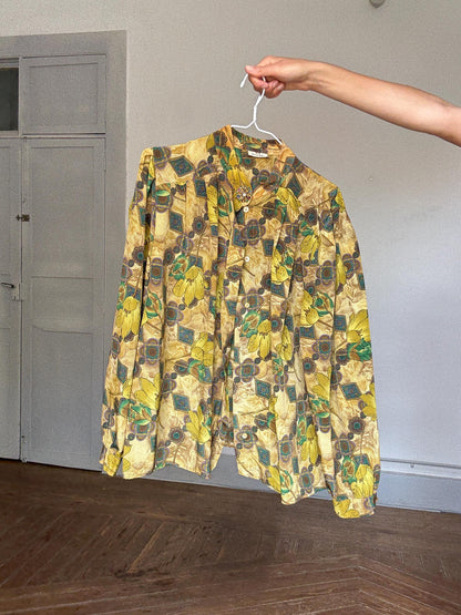 Retro Yellow Floral Blouse With Statement Button — additional view 9