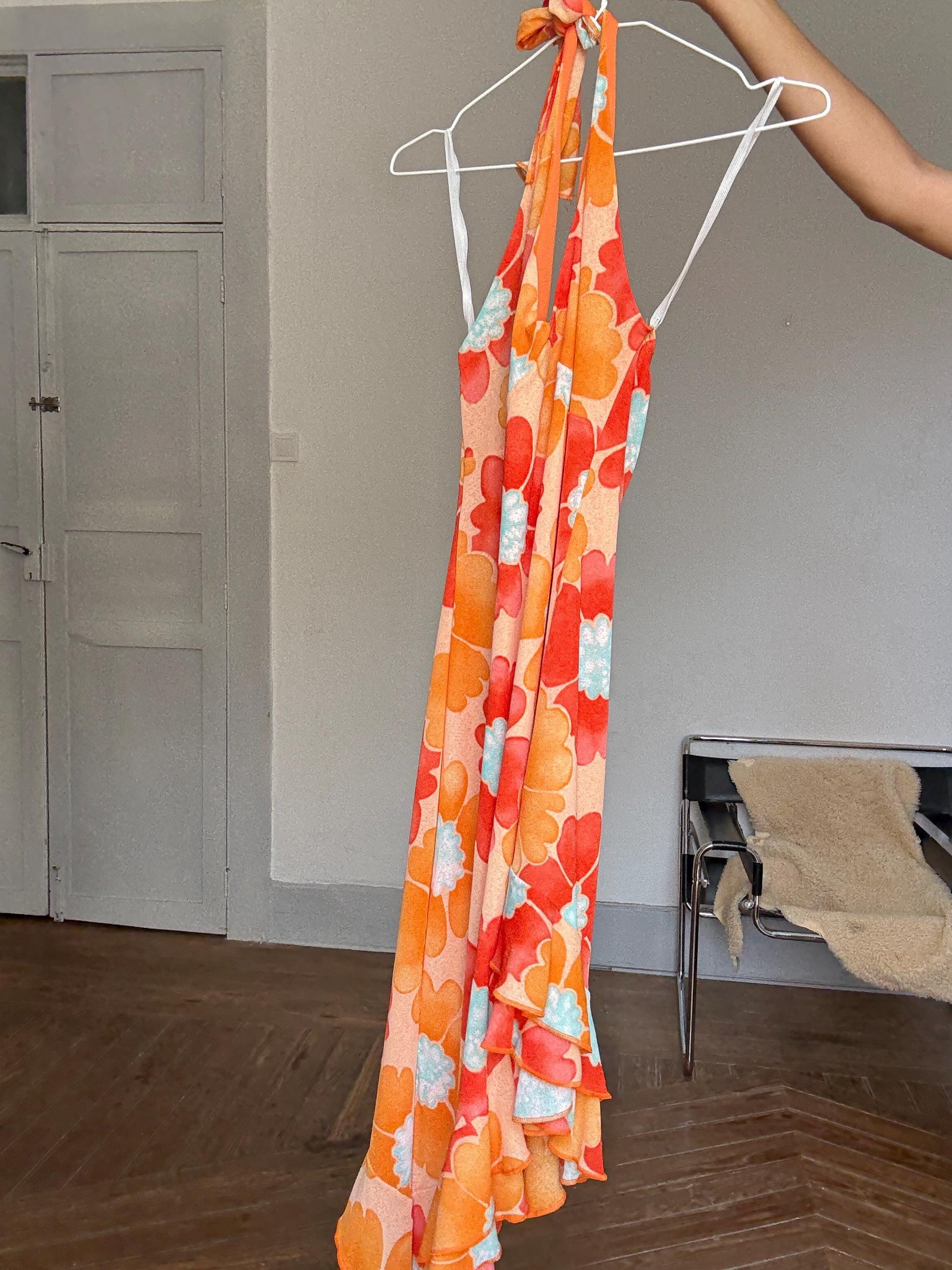 Y2K Floral Halter Dress – Vintage 2000s Ruffle Hem Mini in Groovy Orange Print, Stretchy Asymmetrical Summer Dress