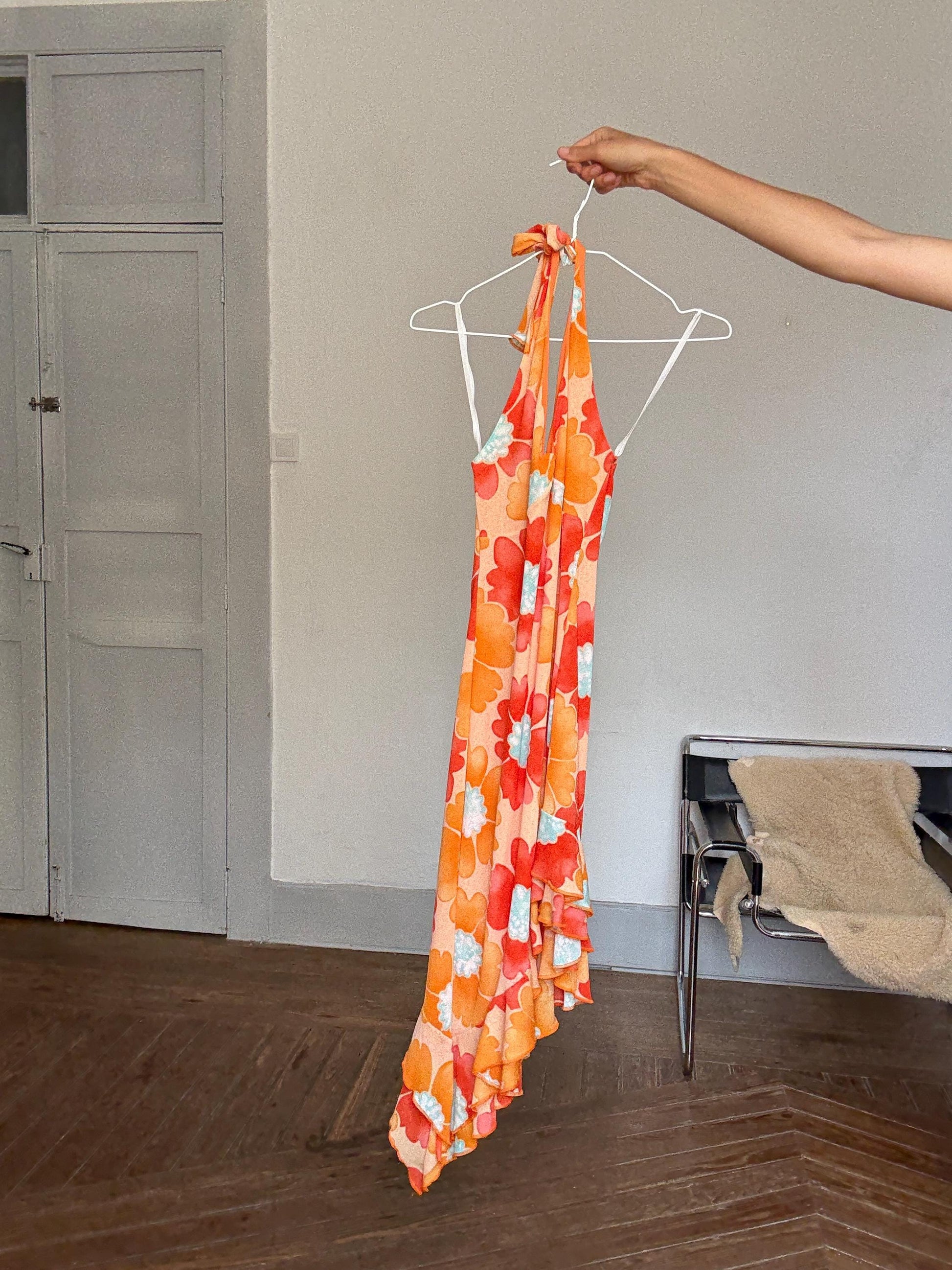 Y2K Floral Halter Dress – Vintage 2000s Ruffle Hem Mini in Groovy Orange Print, Stretchy Asymmetrical Summer Dress