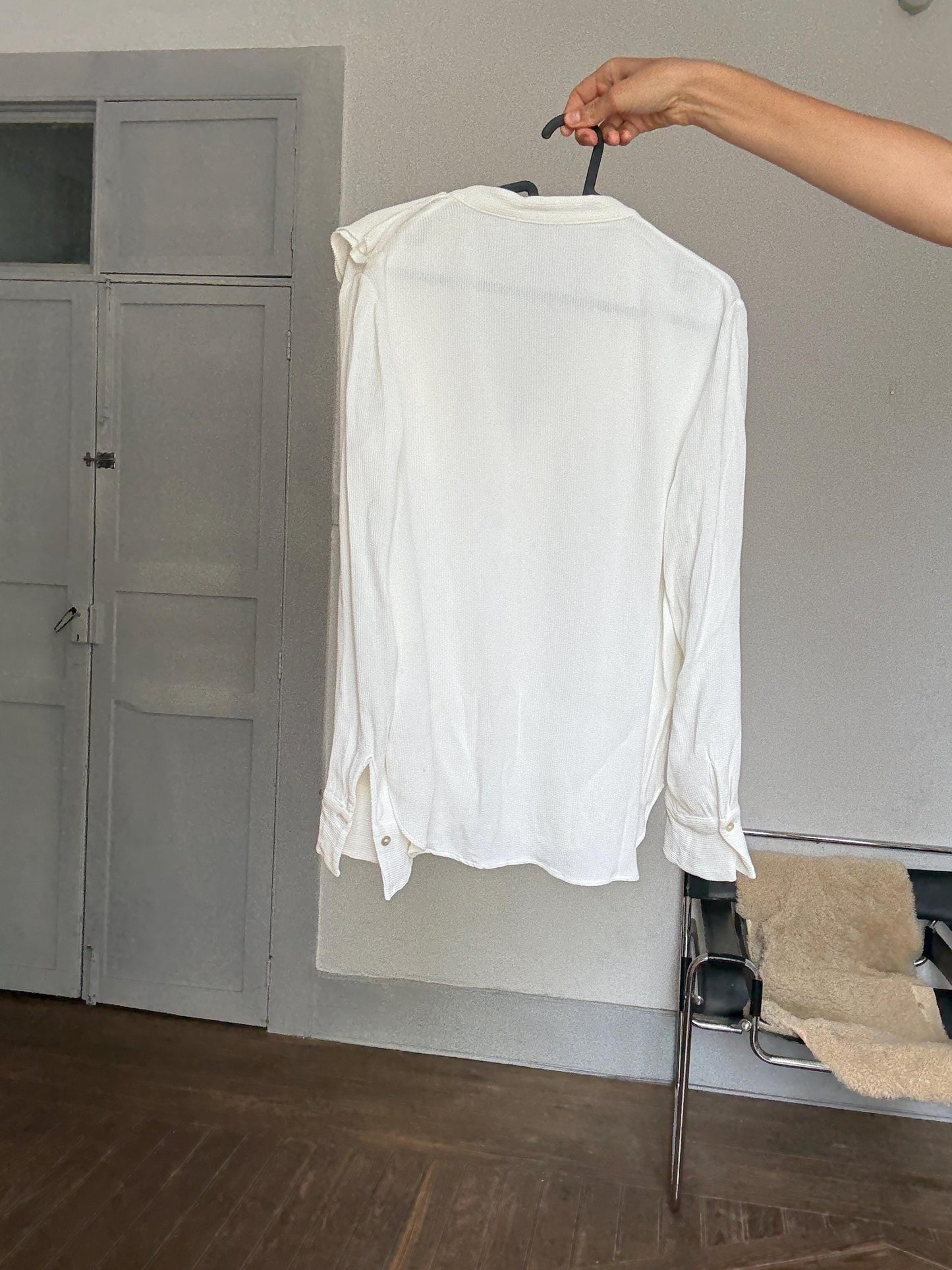 Vintage Massimo Dutti Ruffle Blouse – Ivory Button Down Shirt, Romantic Feminine Style, EU 40 / US 8