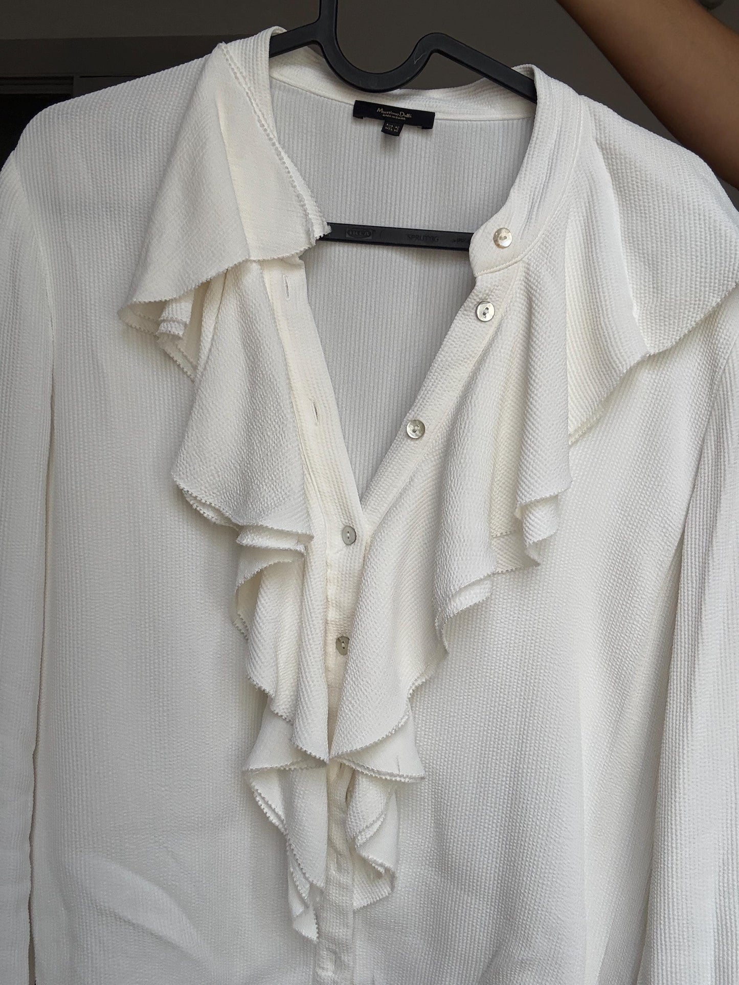 Vintage Massimo Dutti Ruffle Blouse – Ivory Button Down Shirt, Romantic Feminine Style, EU 40 / US 8