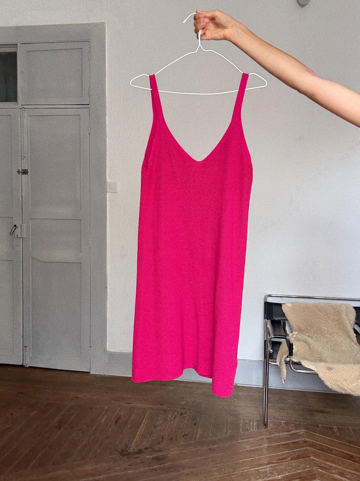 Massimo Dutti pink knit dress | 100% cotton summer slip dress | elegant v-neck | minimalist 90s fit | bright pop color | size M-L