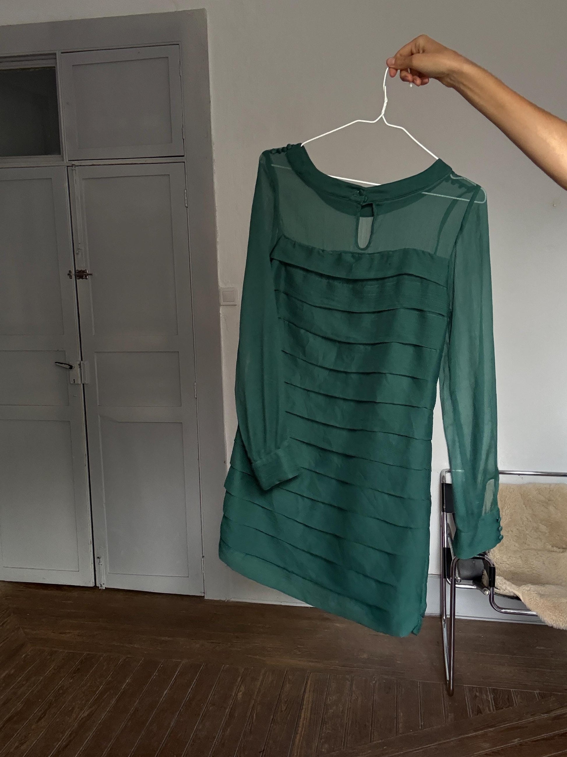 Pepe Jeans Sheer Green Mini Dress – Sustainable recycled Secondhand Party Dress, Silk-Feel, Vintage Y2K Energy, Size M