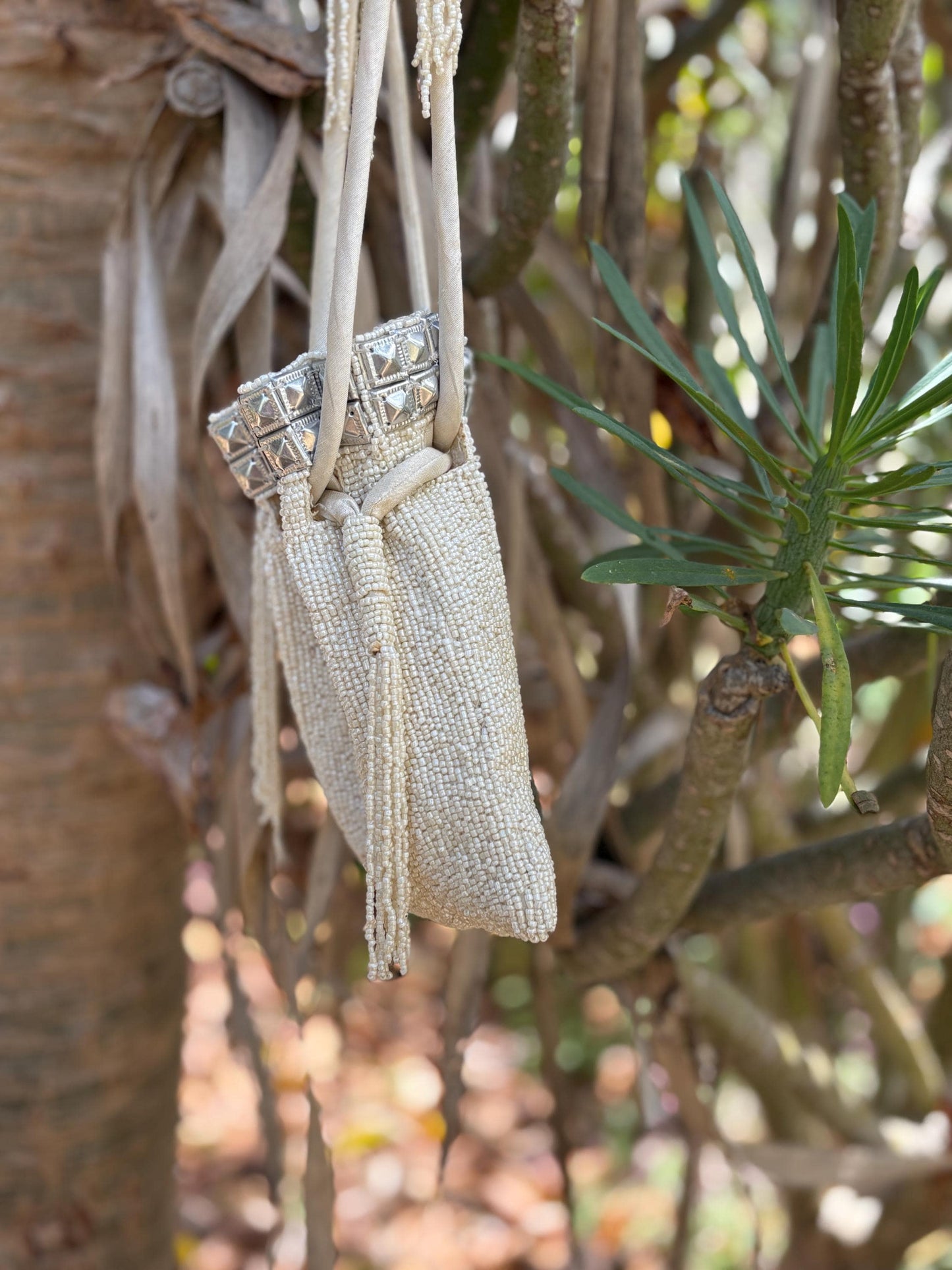 Vintage ivory beaded evening bag with sequin details and tassels – romantic 1920s-inspired drawstring pouch purse
