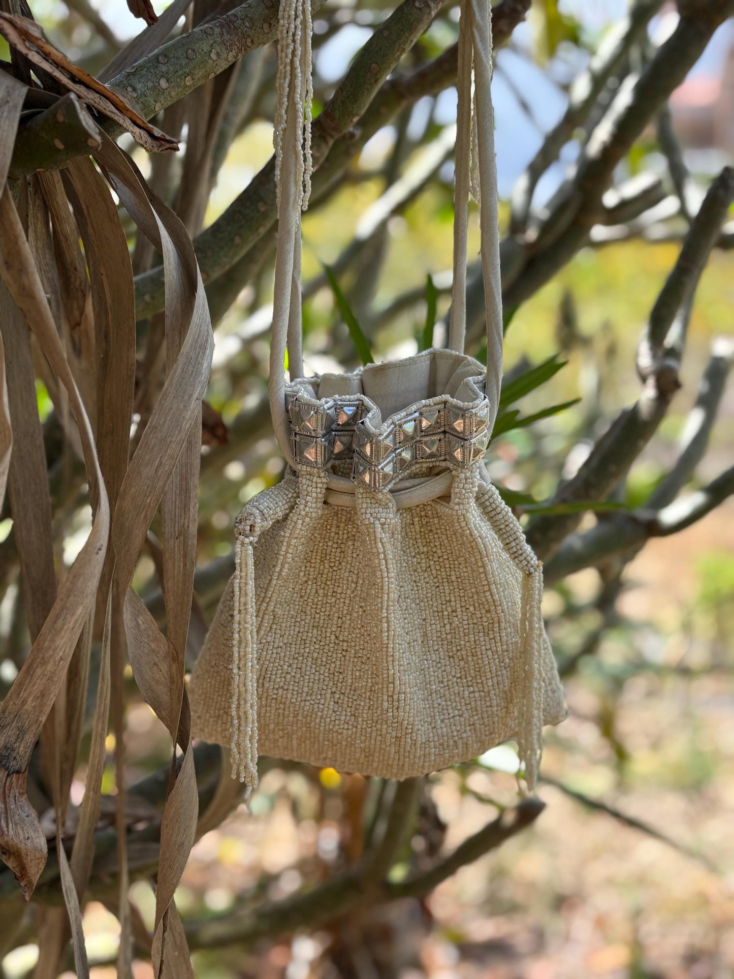 Vintage ivory beaded evening bag with sequin details and tassels – romantic 1920s-inspired drawstring pouch purse