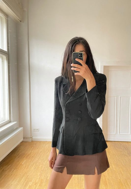Vintage Moschino Cheap and Chic black blazer fitted double breasted jacket 90s Naomi Campbell minimal boss look officewear street chic