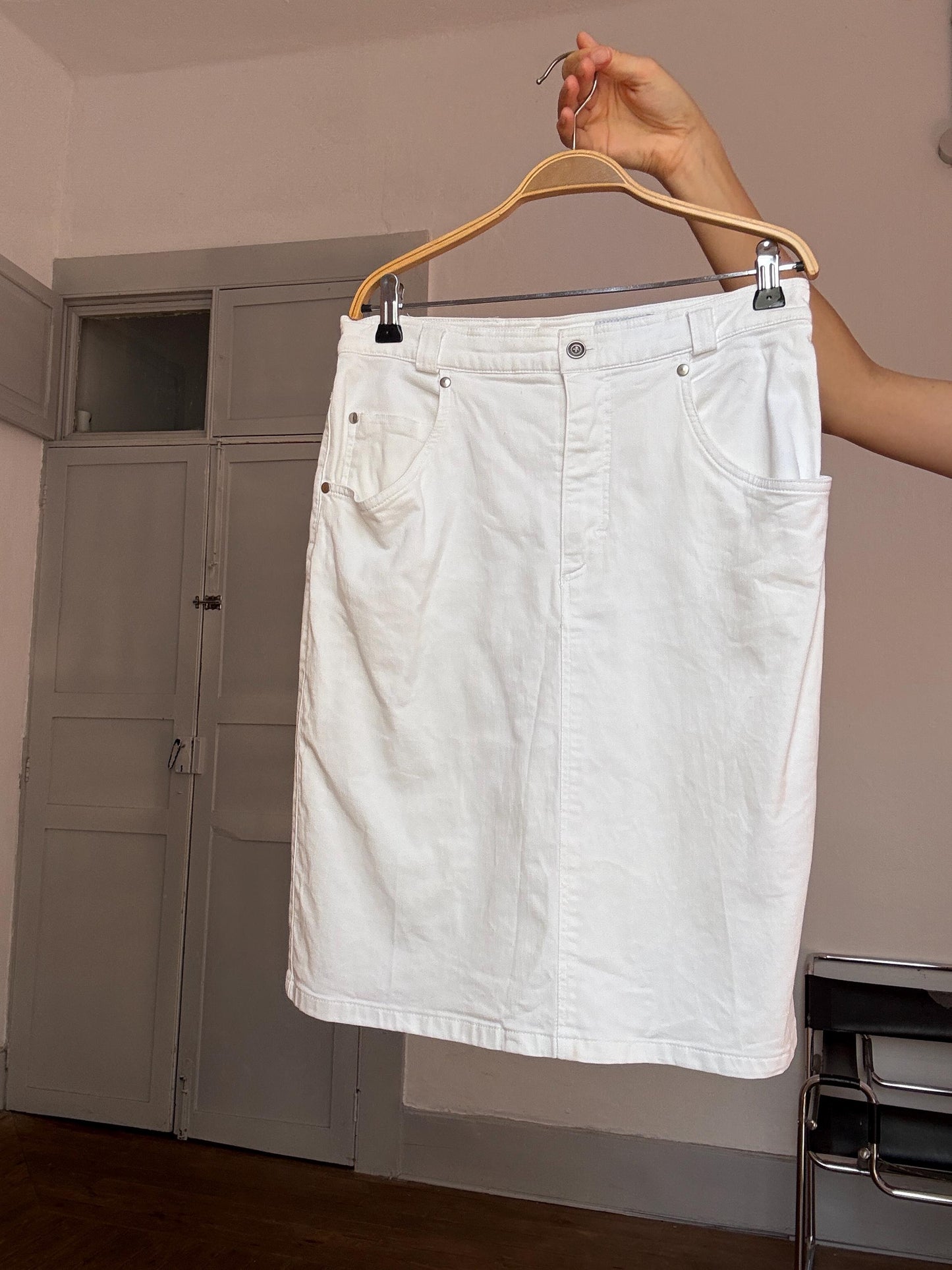 Vintage White Stretch Denim Skirt – La Strada by Sievers – Mid-Length Y2K Vibes