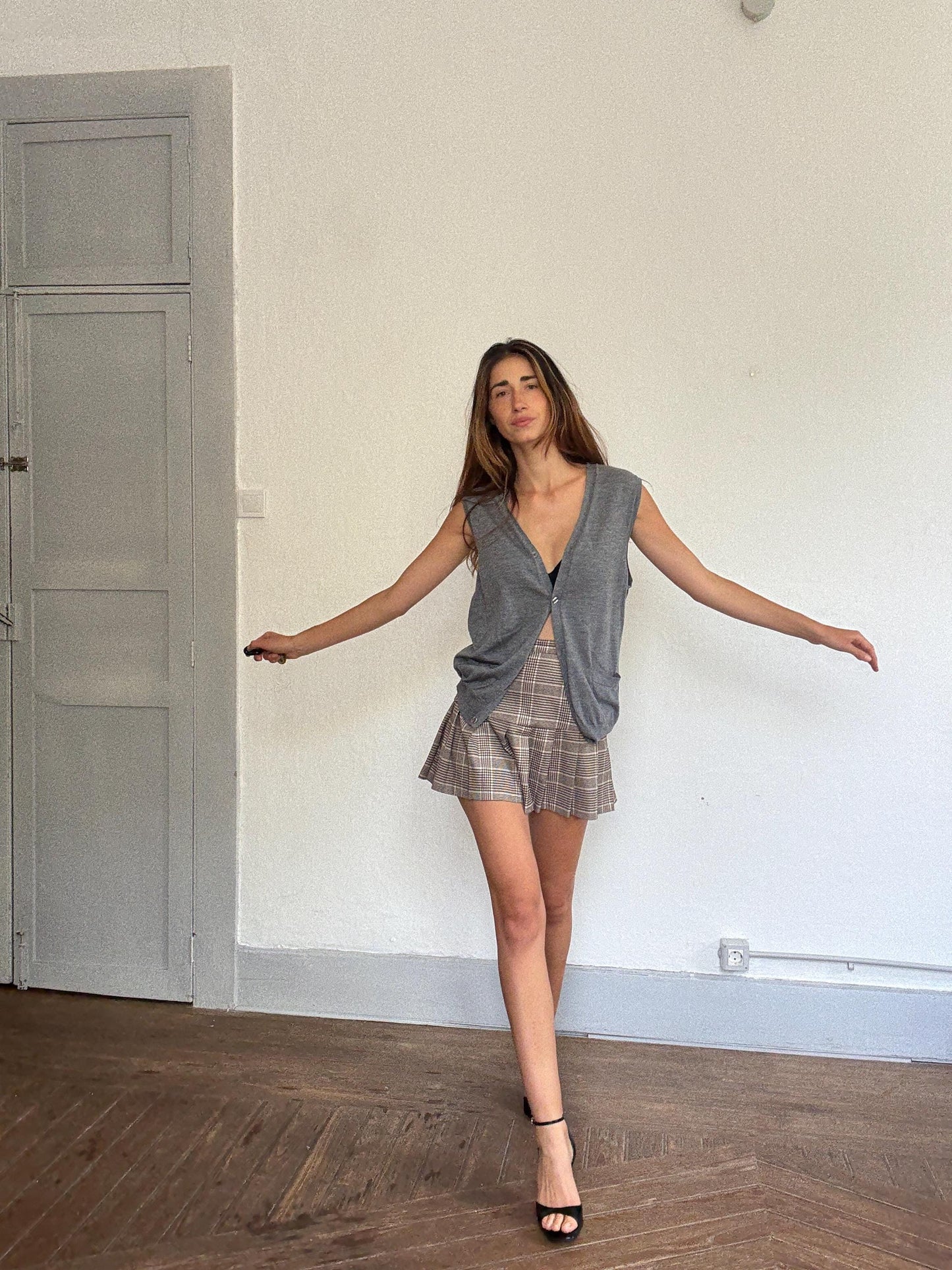 Vintage Merino Wool Knit Vest by Emidio Tucci – Soft Gray Sleeveless Cardi, Academia Layer, One Button, Fits M, Rachel Green Style