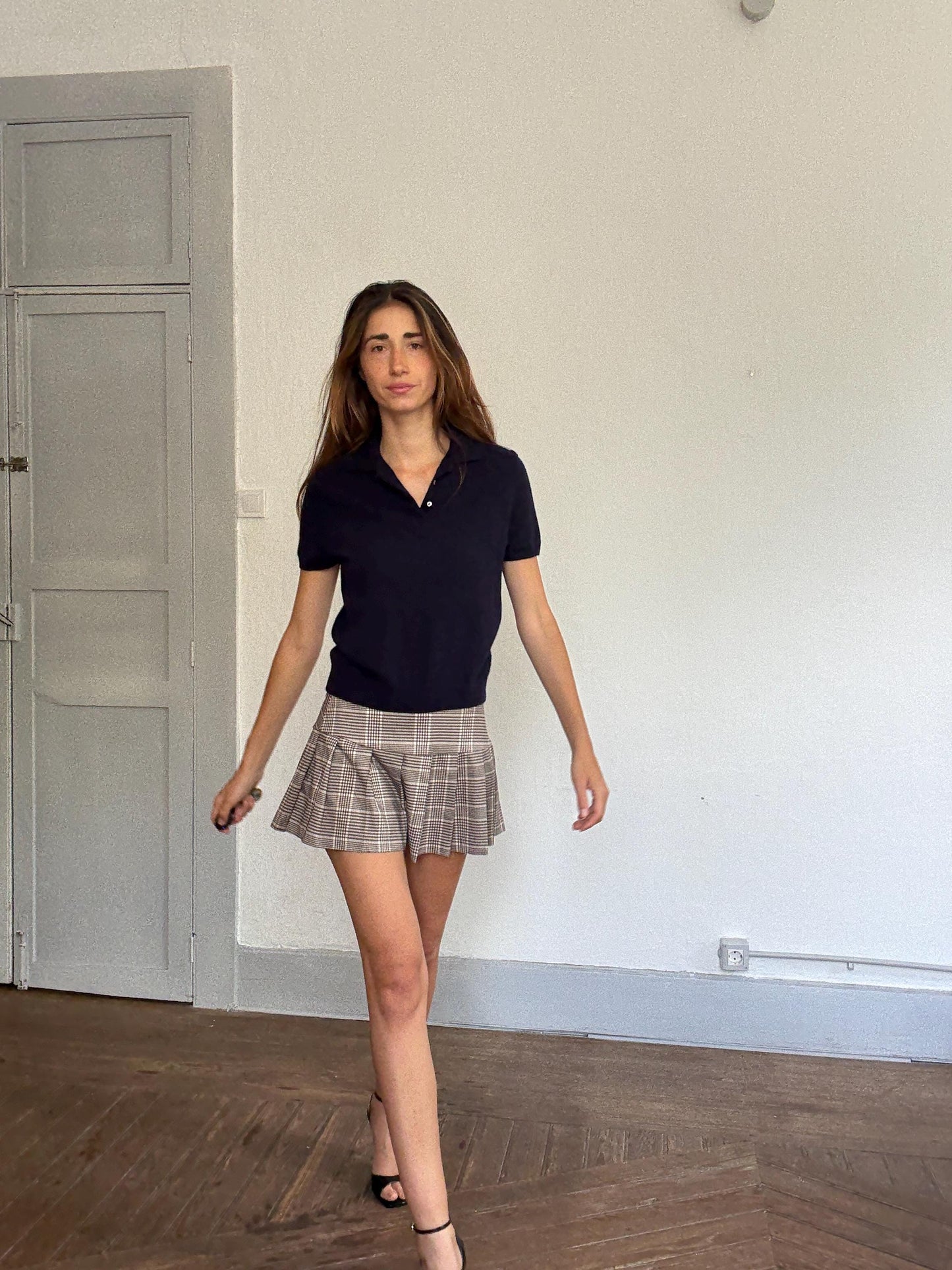 Shrunken navy wool polo shirt – preppy academia fit, soft knit, fitted vintage tee style