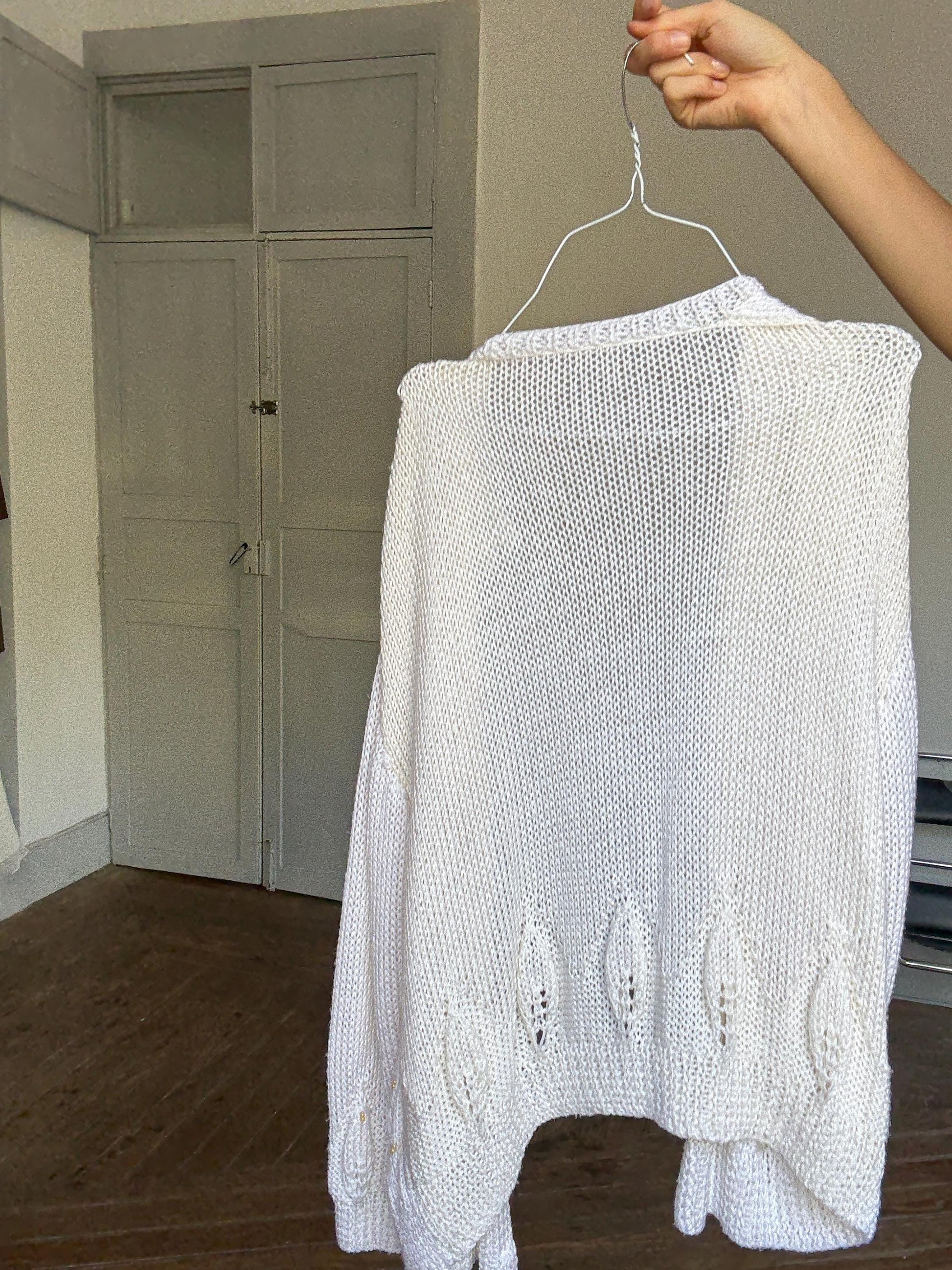 Vintage White Hand-Knitted Cardigan – Cottagecore Pearl Beaded Vest, Popcorn Stitch Knitwear, Pearl Button Closure, Boho Grannycore Layer