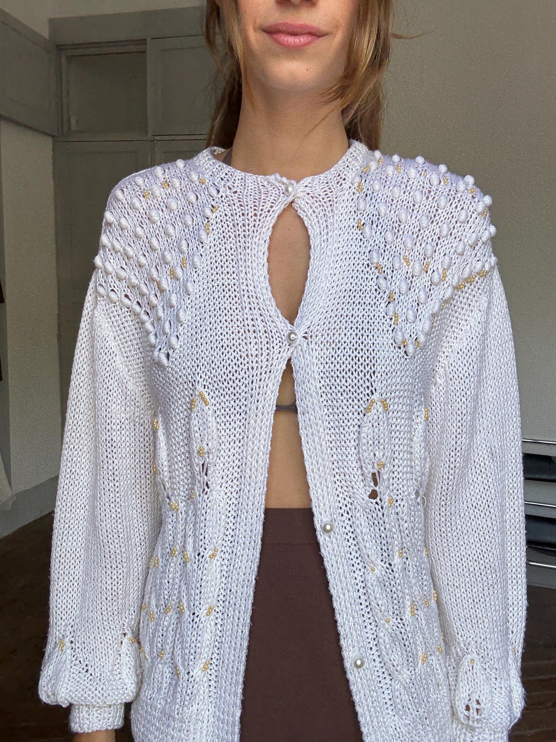 Vintage White Hand-Knitted Cardigan – Cottagecore Pearl Beaded Vest, Popcorn Stitch Knitwear, Pearl Button Closure, Boho Grannycore Layer