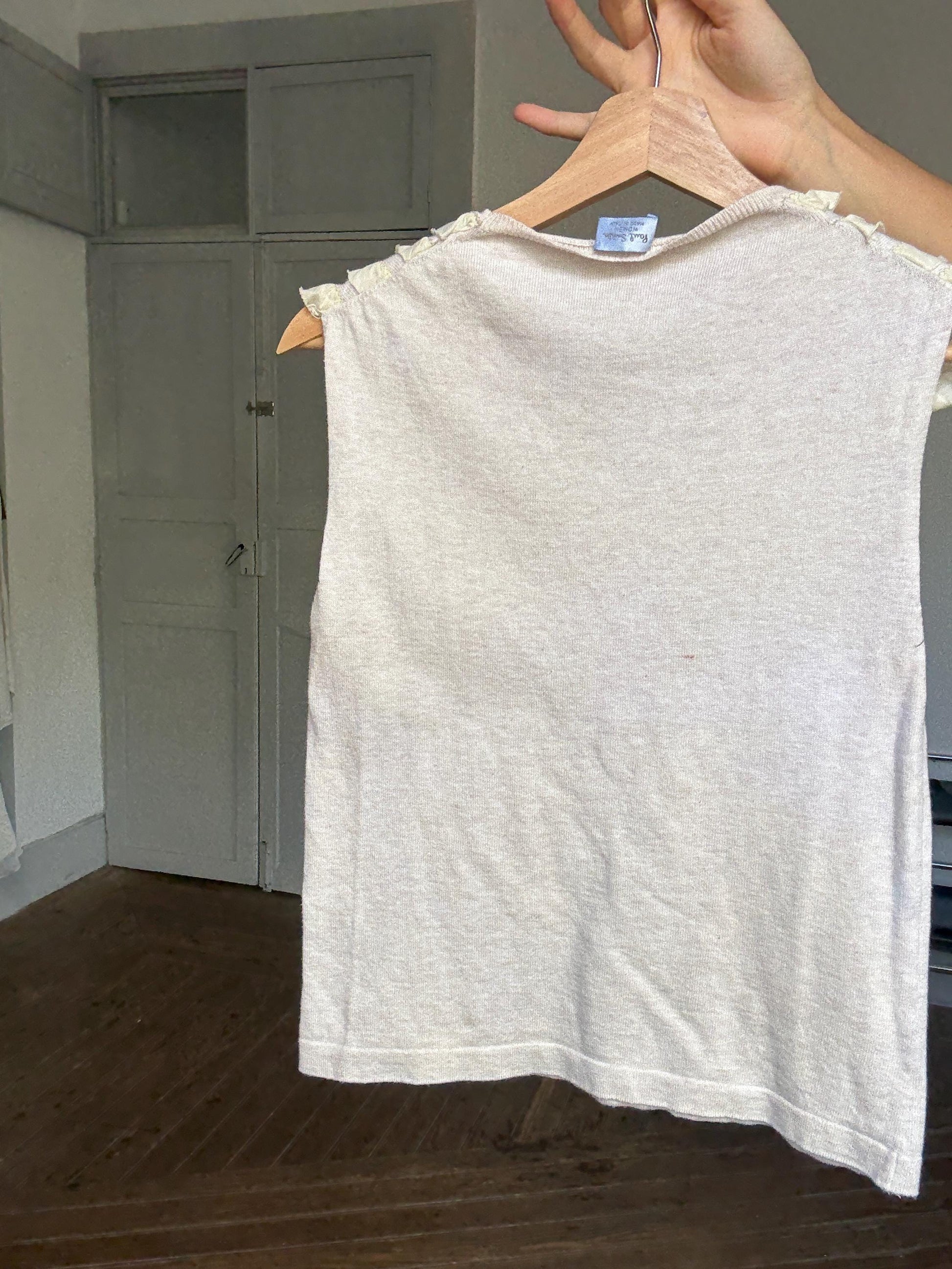 Vintage Paul Smith Sleeveless Top – Ruffle Detail Knit, Made in Italy, Quiet Luxury Y2K Aesthetic