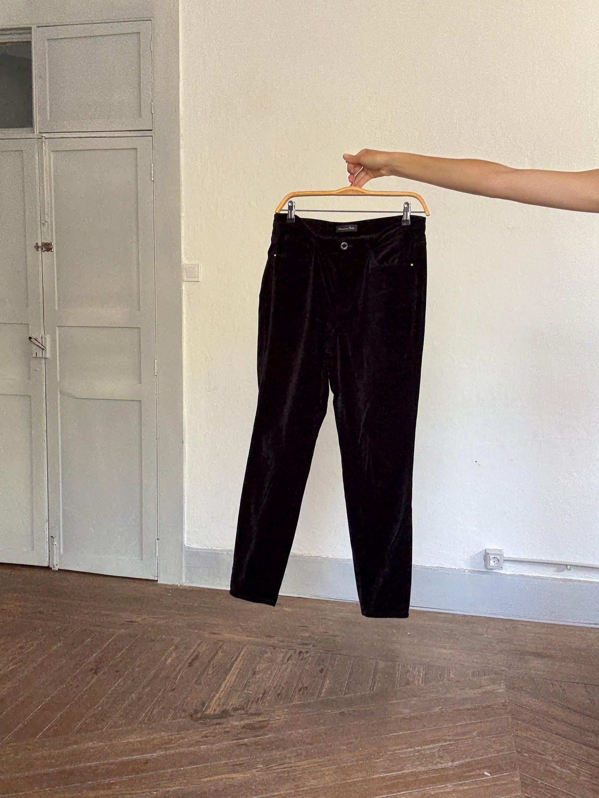 Massimo Dutti men’s black velvet pants – premium cotton blend, slim fit, soft stretch, timeless & refined, size 42