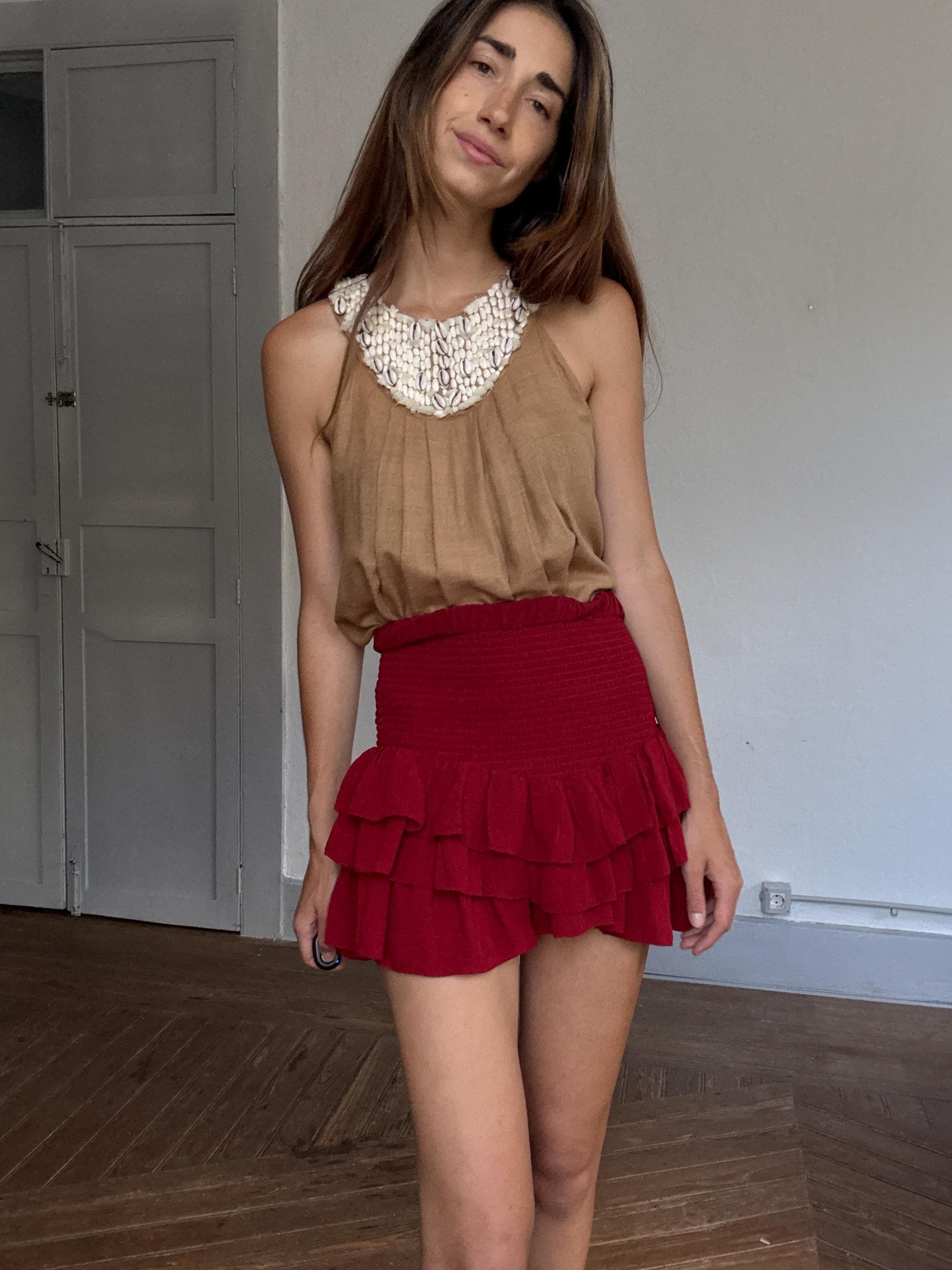 Boho beachy sleeveless top with real cowrie shell neckline – flowy earthy brown linen-style summer blouse