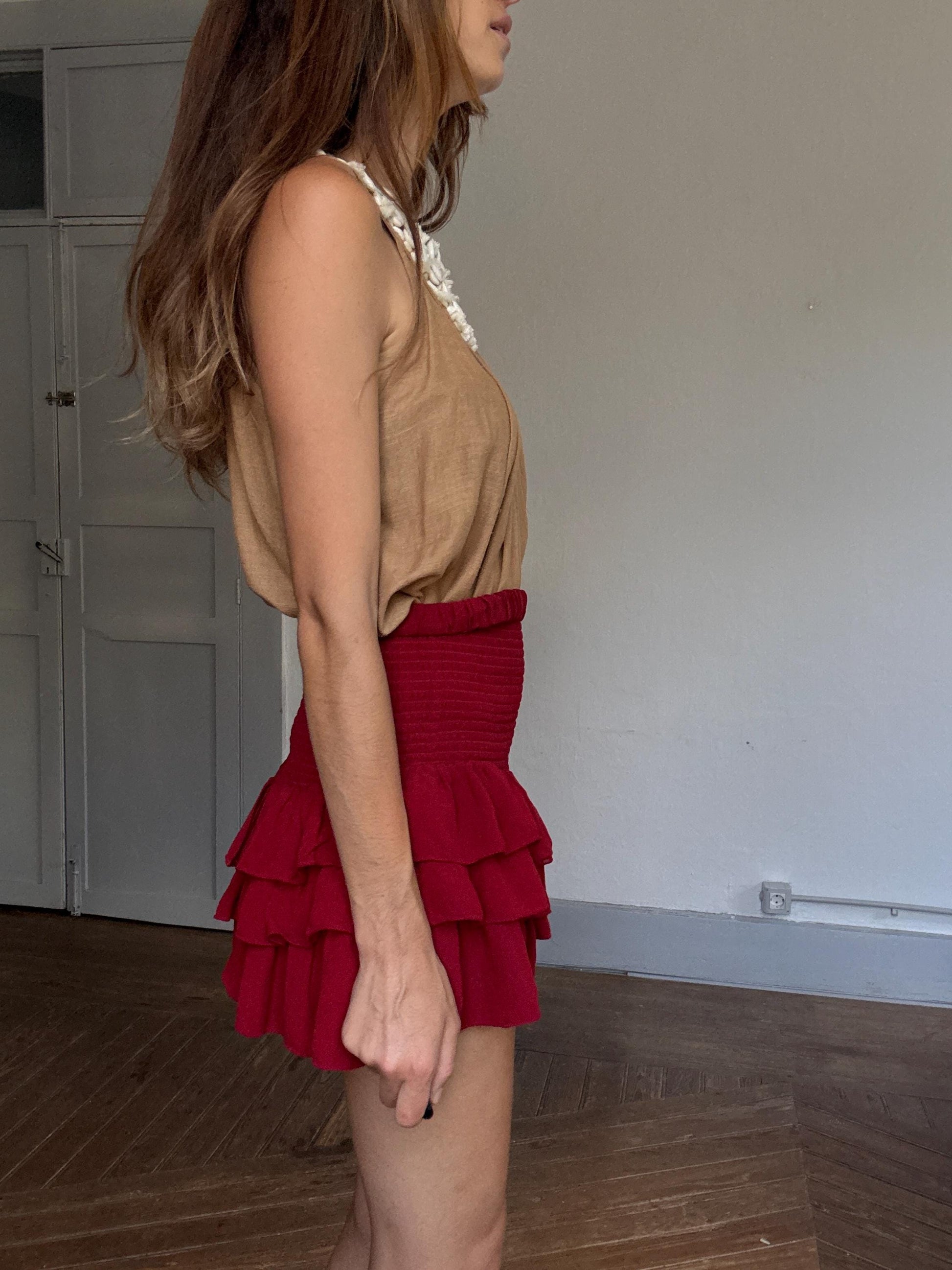 Boho beachy sleeveless top with real cowrie shell neckline – flowy earthy brown linen-style summer blouse