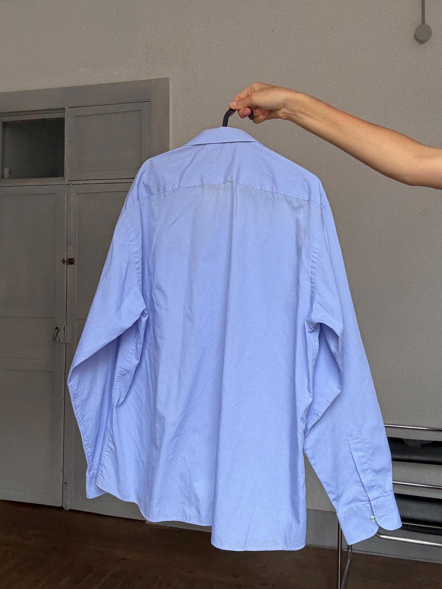 Vintage Pierre Cardin oversized button down shirt, size 43 – Scandi cool girl style à la Sofia Richie Grainge streetwear aesthetic