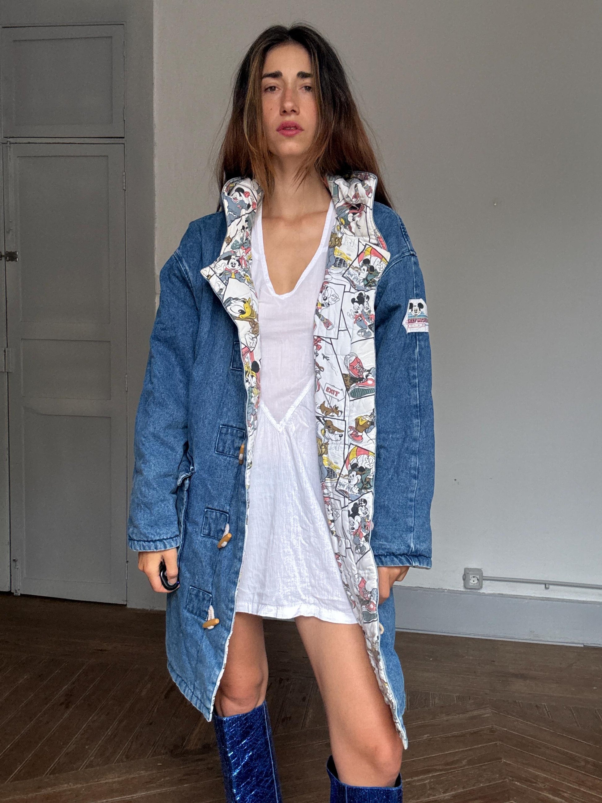 Rare vintage Mickey Mouse duffel coat – heavy cotton denim, cartoon print lining, toggle closure, warm padded Disney outerwear