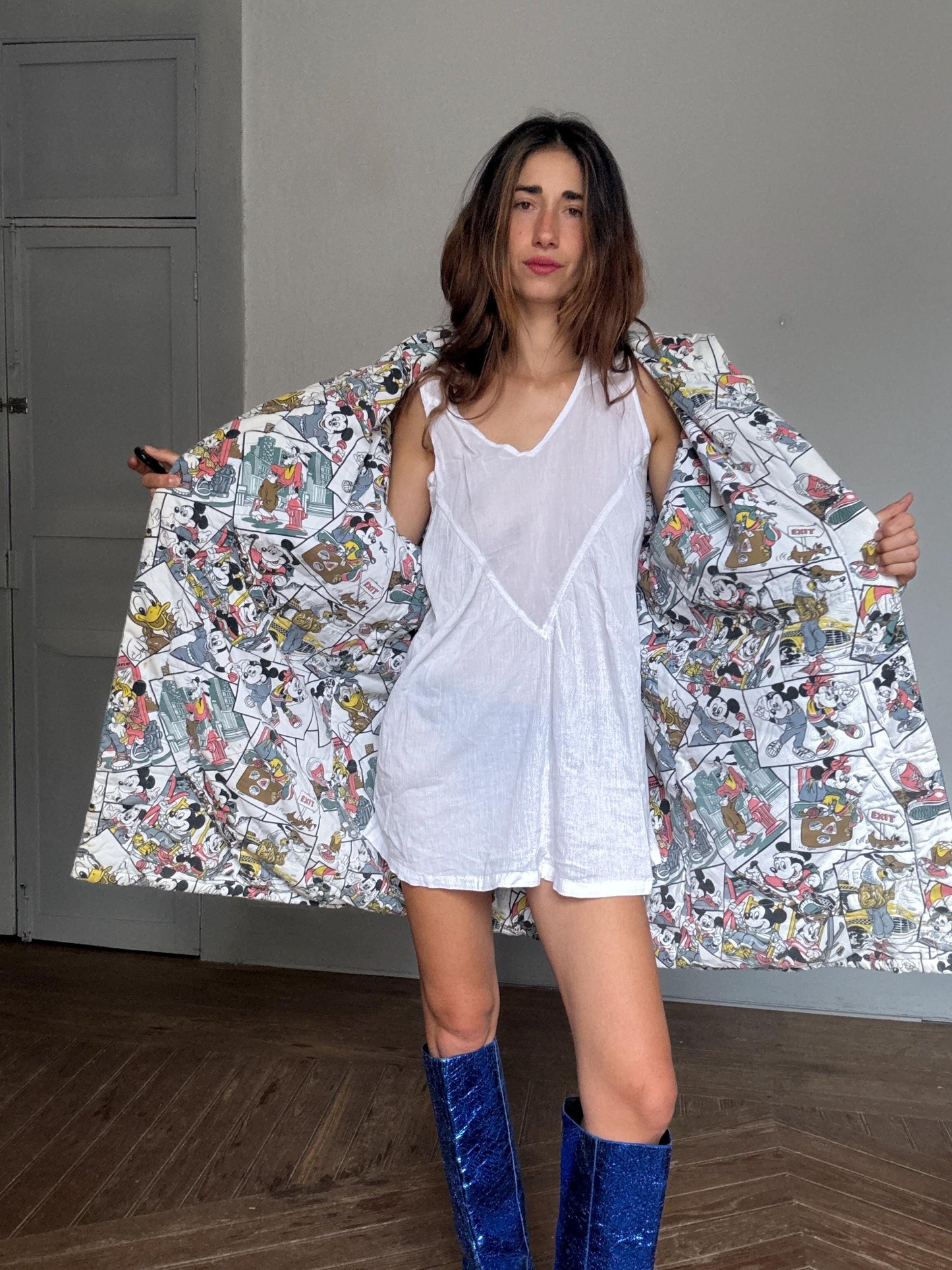 Rare vintage Mickey Mouse duffel coat – heavy cotton denim, cartoon print lining, toggle closure, warm padded Disney outerwear