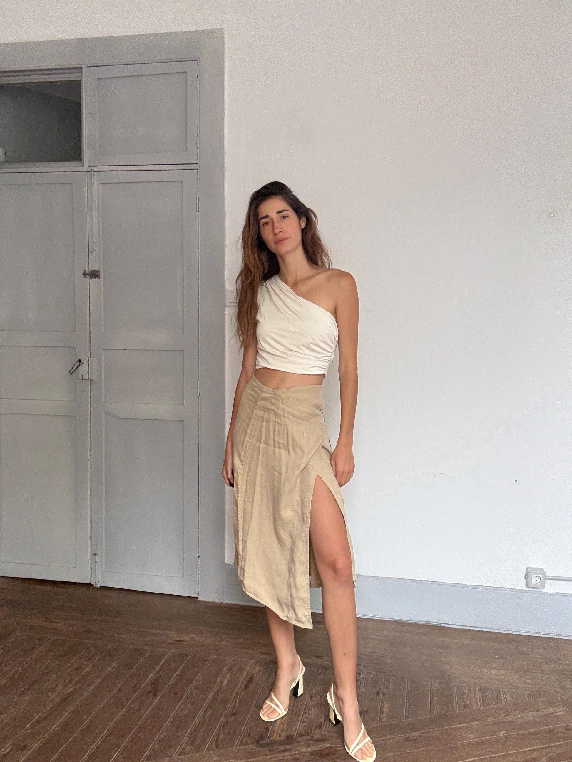 Massimo Dutti linen blend wrap skirt – XS/S, adjustable buckle, high slit, 53% linen, neutral beige midi skirt