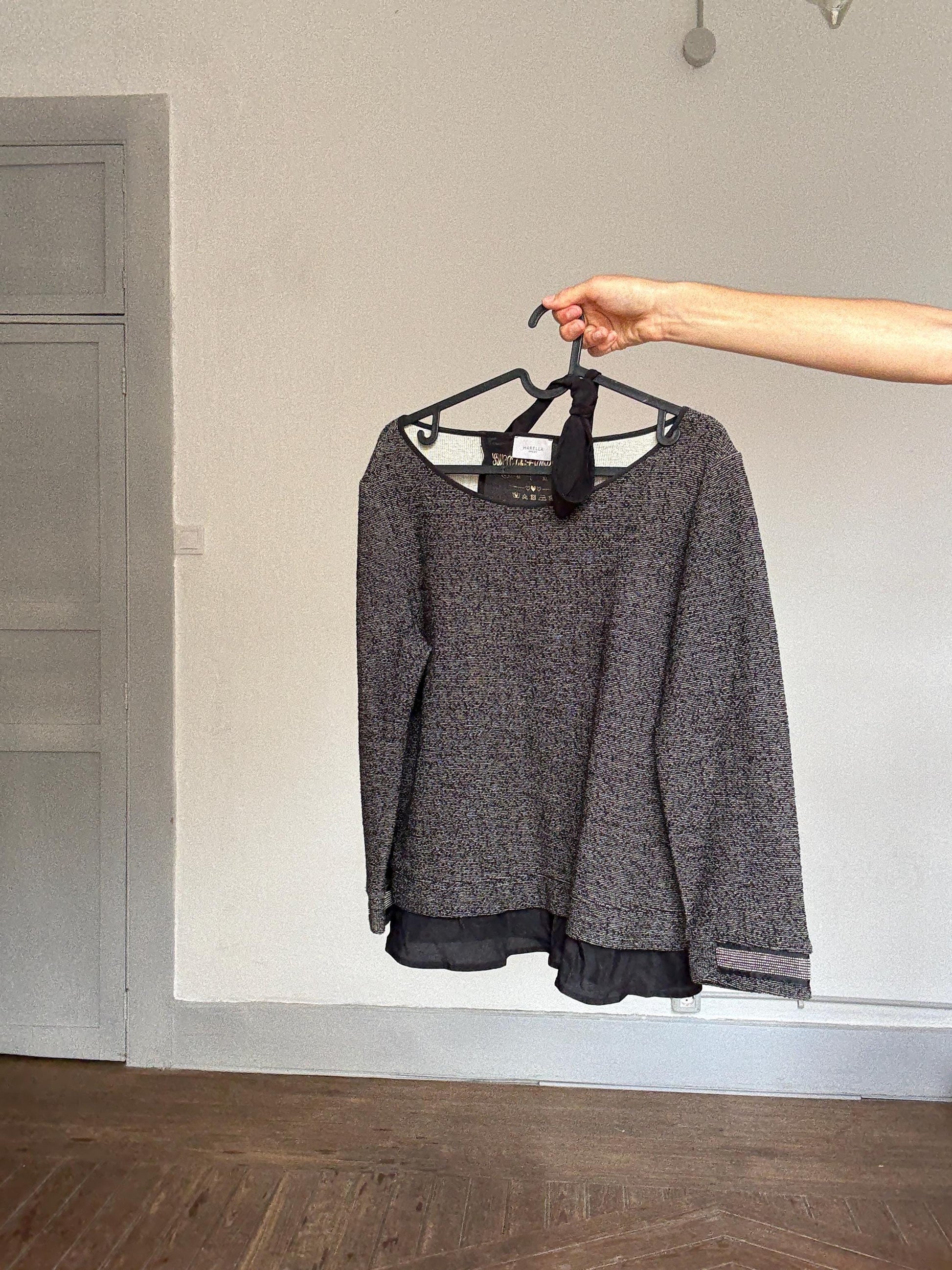 Elegant Marella Sport Top with Tie Neck | Size S