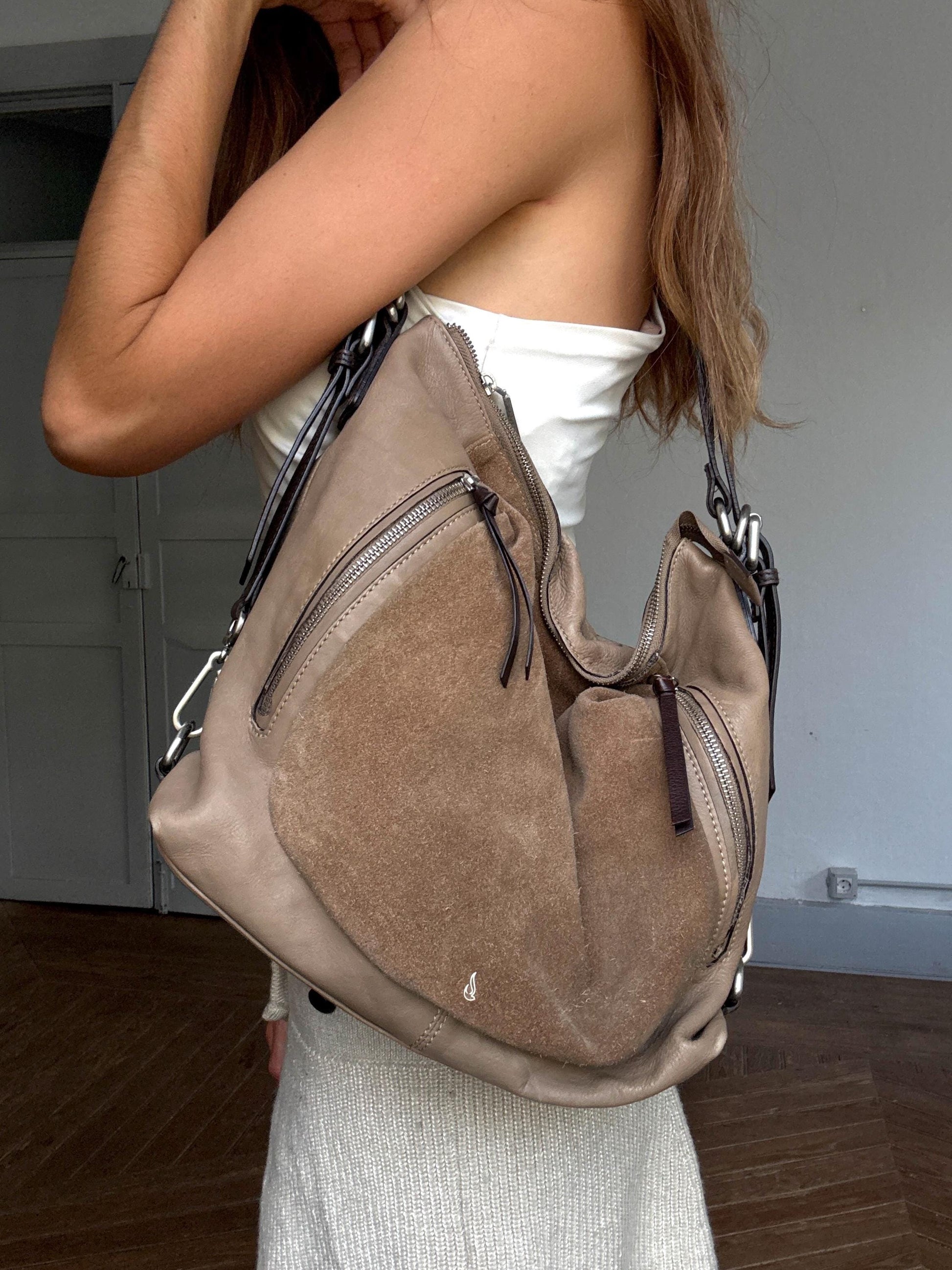 Abbacino tan leather shoulder bag – slouchy hobo style in lamb-feel leather & suede with zip detail, large size