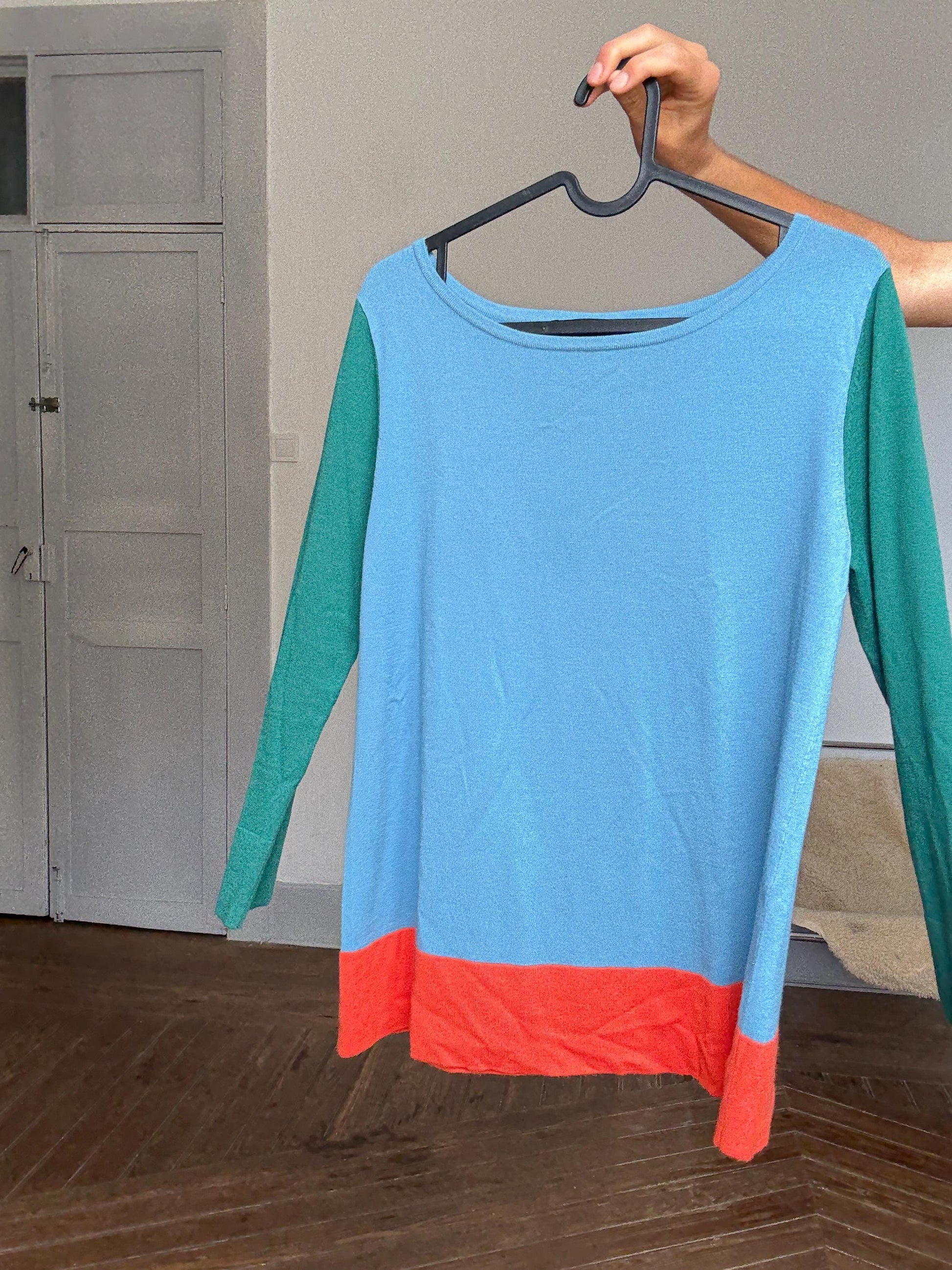 Weekend Max Mara Colorblock Tee – Retro Prep Long Sleeve, Size S