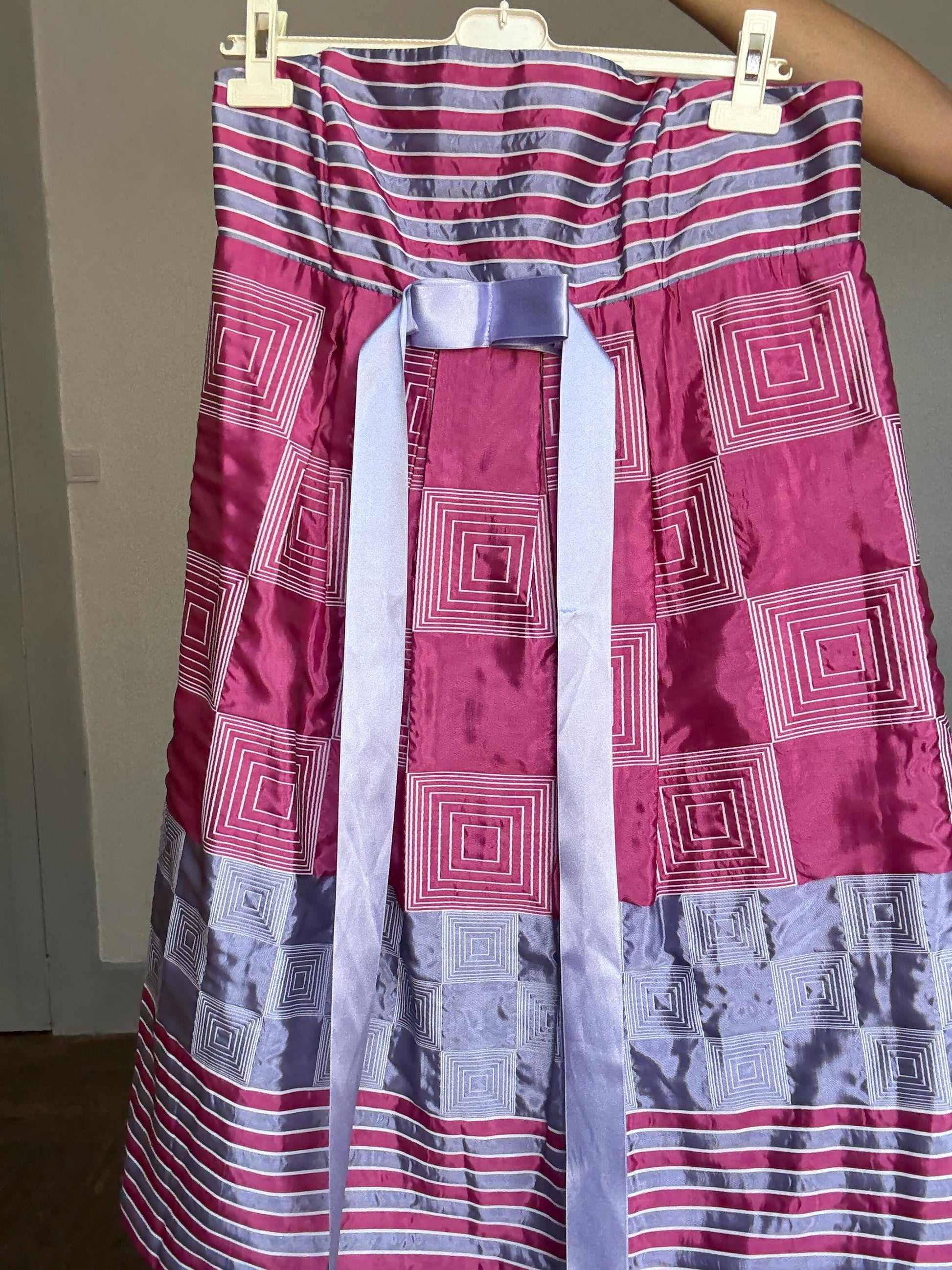 Vintage Strapless Party Dress – Geometric Pink & Lilac Bow Dress – Made in Spain – Size L/XL – Statement Occasion Look