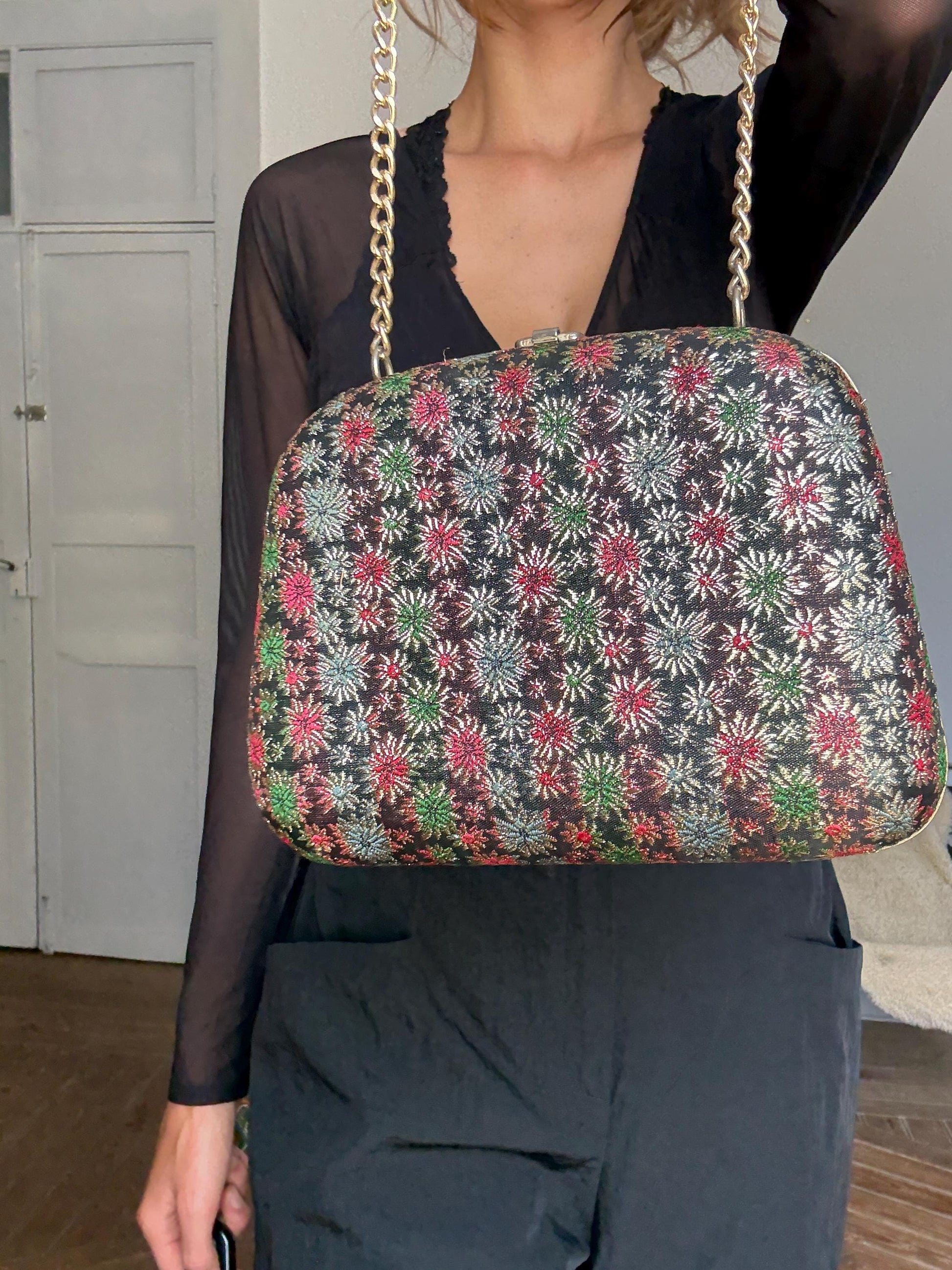 Vintage Metallic Floral Box Purse with Chain Strap – Y2K Tapestry Handbag with Retro Vibes