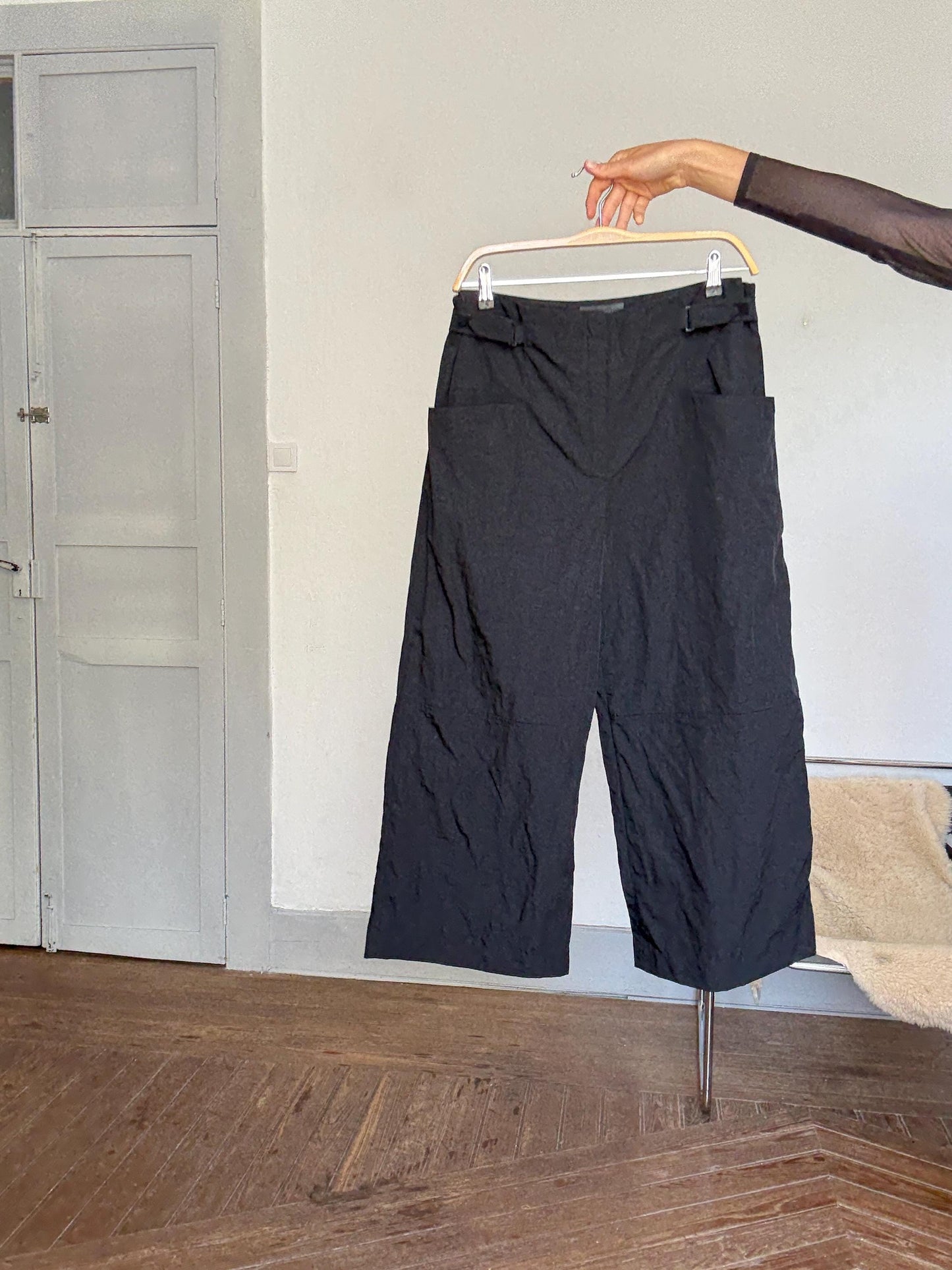 Annette Görtz wide leg cropped trousers in black – minimalist avant-garde Berlin style, made in Germany, size 40, designer piece