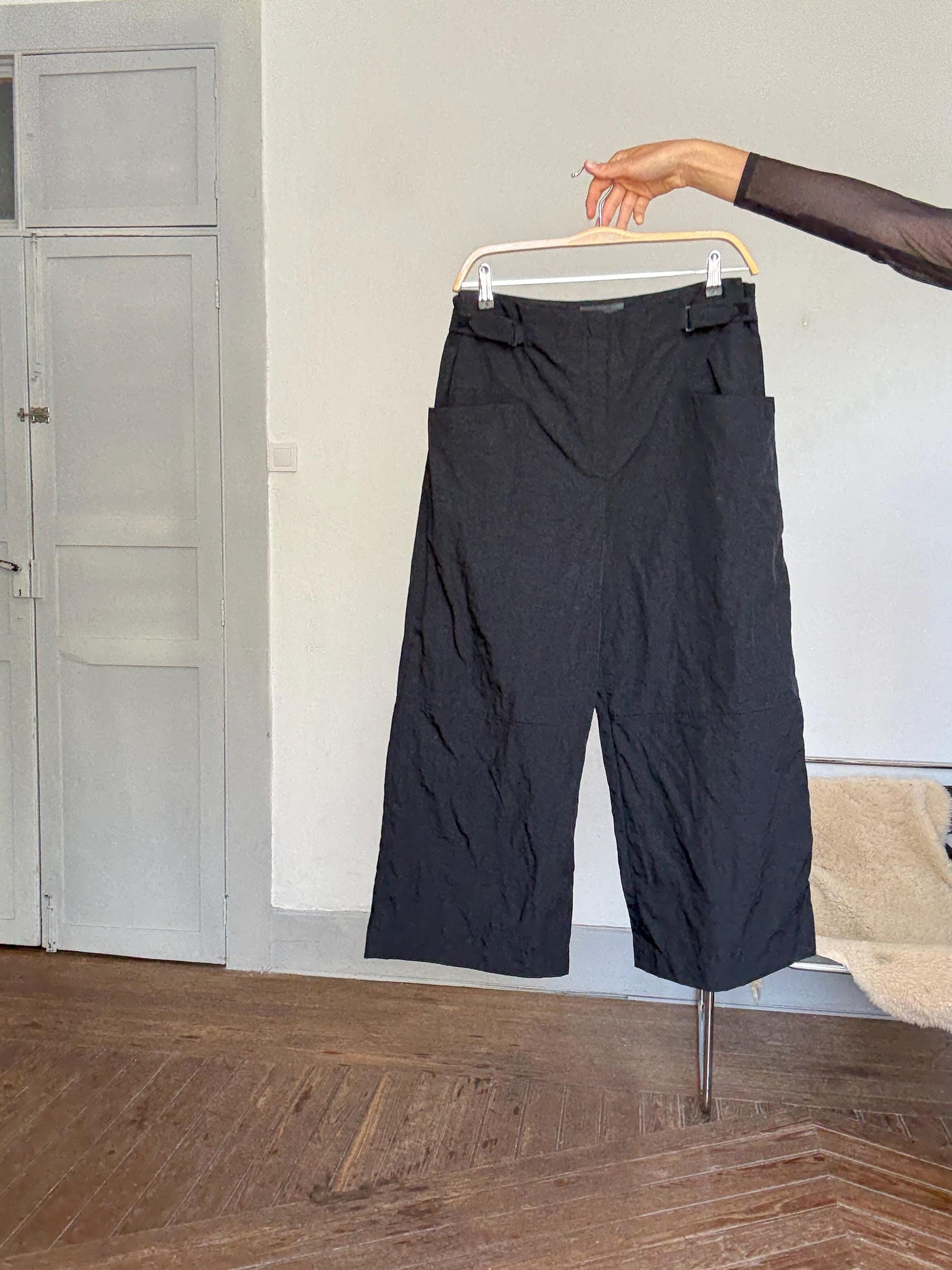 Annette Görtz wide leg cropped trousers in black – minimalist avant-garde Berlin style, made in Germany, size 40, designer piece