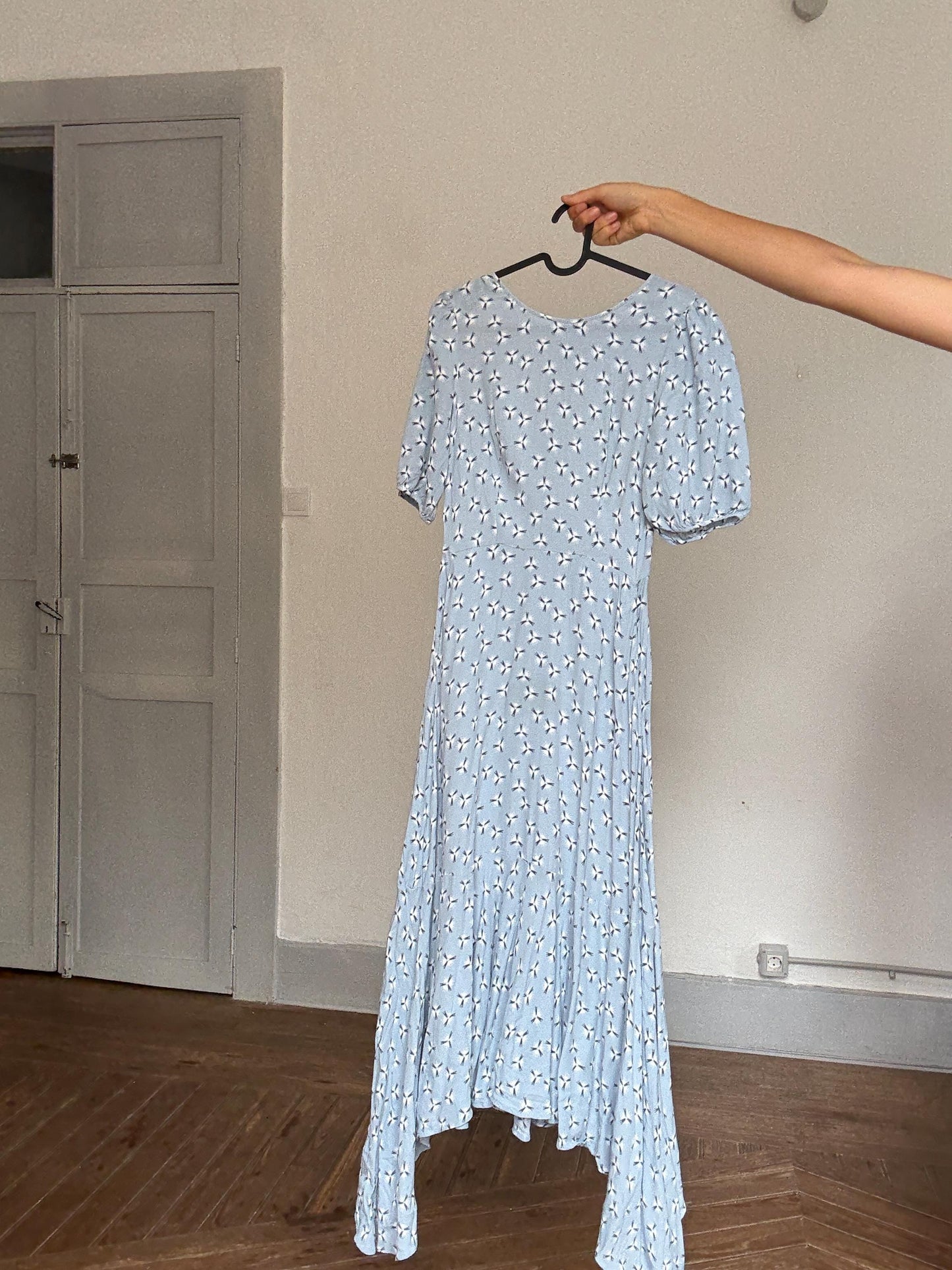 And Other Stories blue midi dress – puff sleeves, flared hem, abstract floral print, flattering waist, soft crepe, EUR 34, cottagecore chic