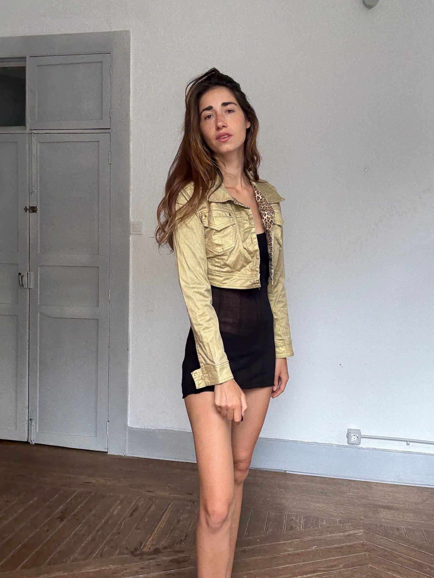 Y2K Gold Cropped Jacket with Leopard Lining – Paris Hilton Meets Euphoria Vibes, Cute sexy gold and leopard print mini woman coat, Size M