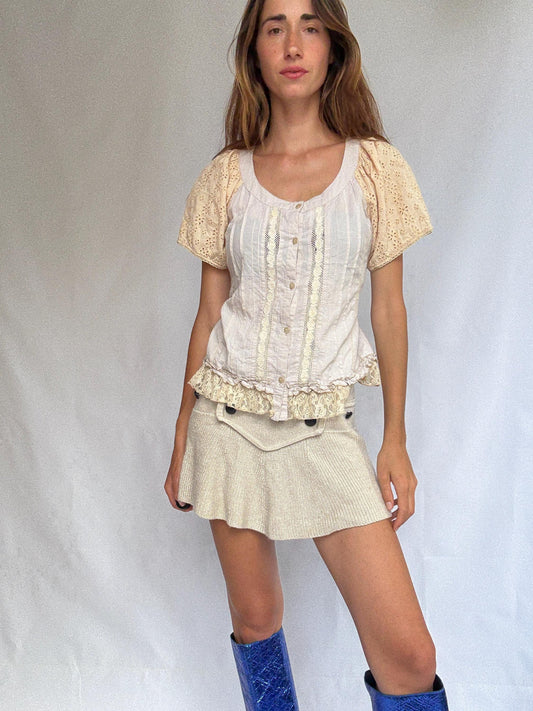Vintage Earth-Toned Cottagecore Blouse – Lace + Eyelet Sleeves – Boho Romantic Style