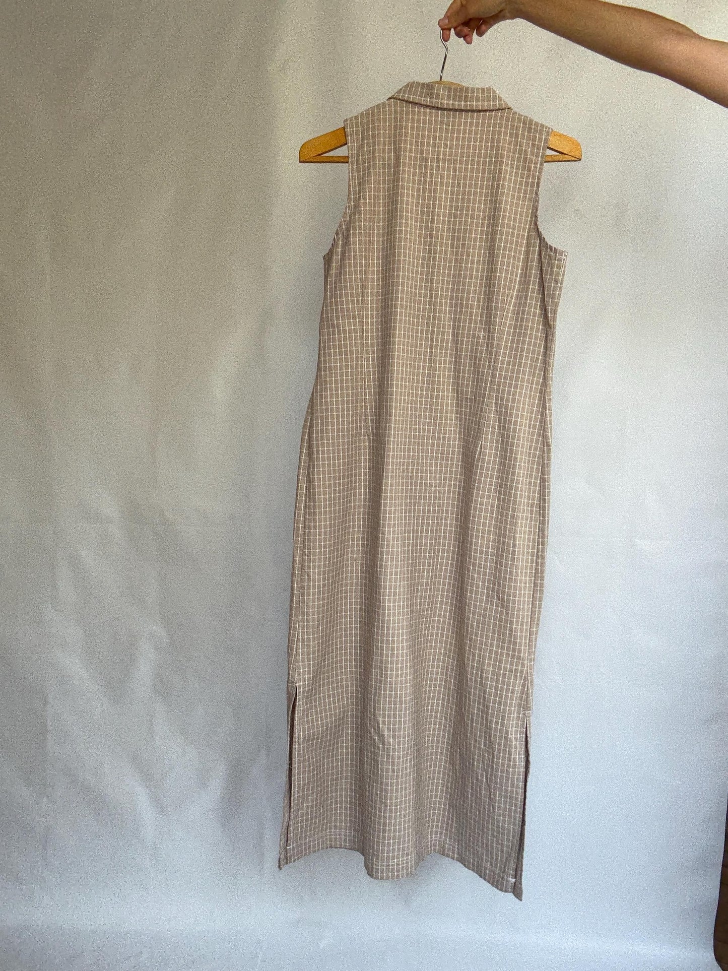 Vintage Sleeveless Button-Down Midi Dress – 100% Cotton – Made in USA – Minimalist Cottagecore, Size Medium