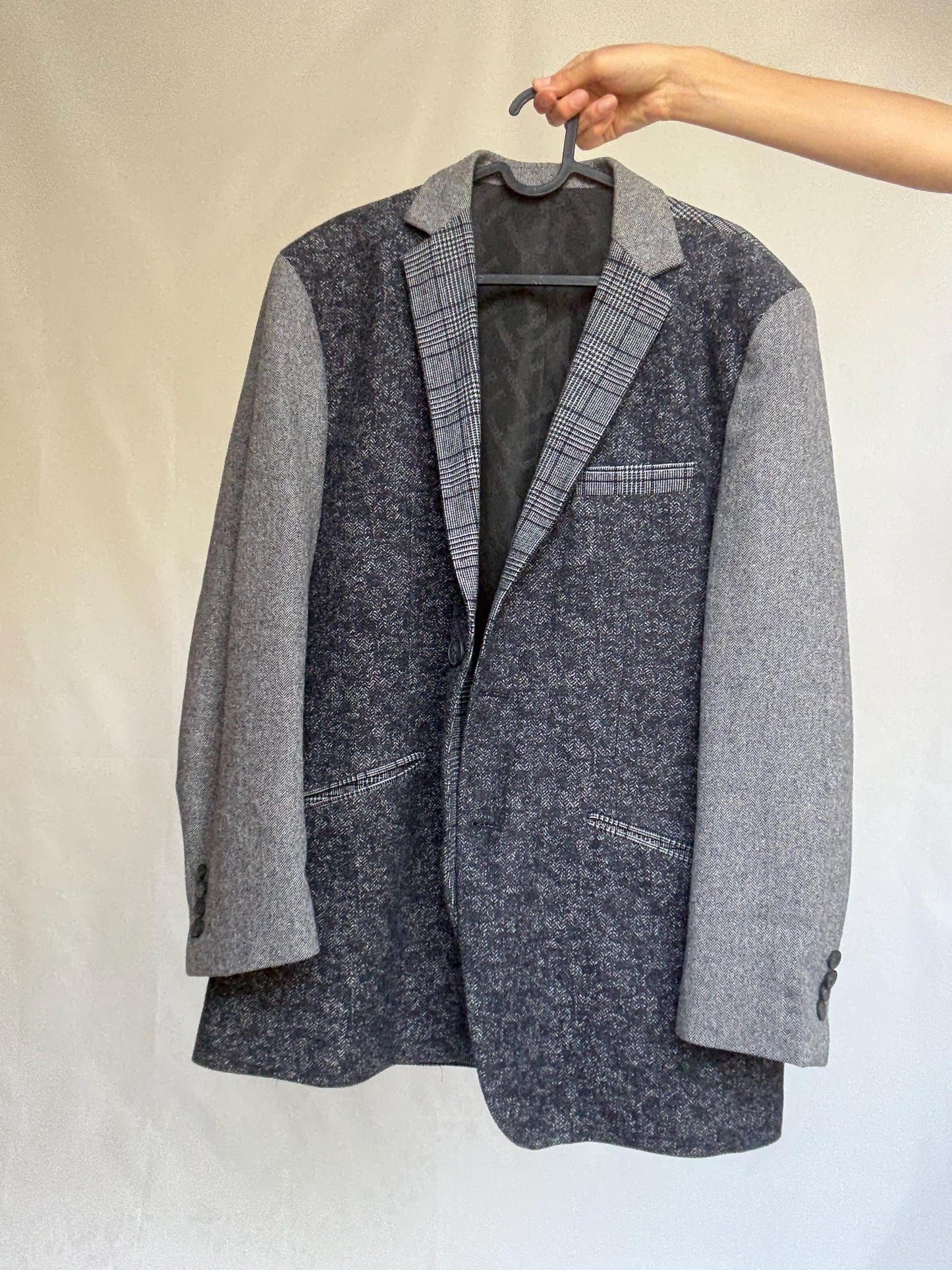 Vintage Desigual Oversized Blazer – Wool Cotton Mix, Size 54 Mens, Unisex Fit, Model-Off-Duty Look