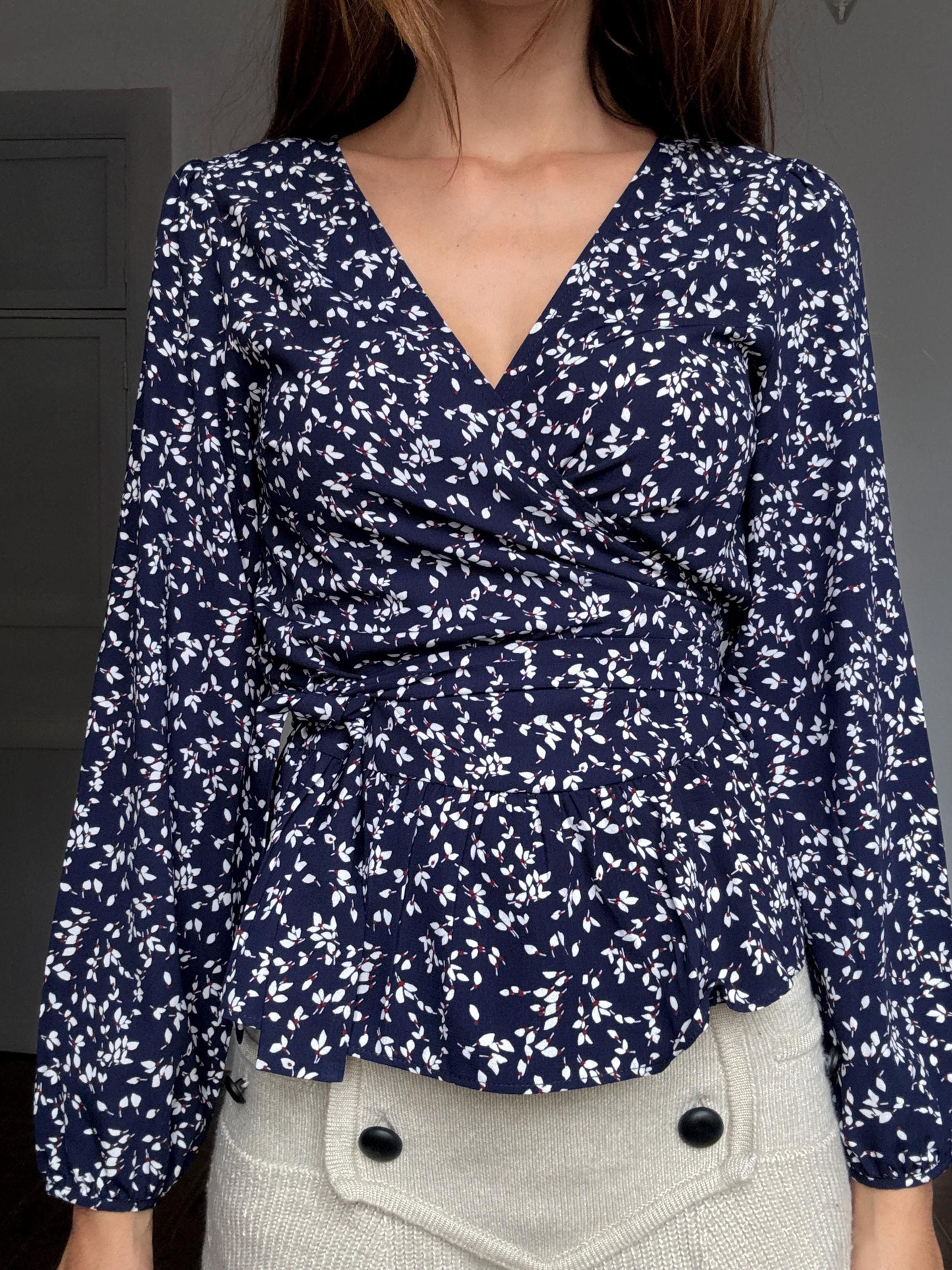 Comptoir des Cotonniers navy floral wrap blouse – v-neck, long puff sleeves, adjustable tie waist, flattering romantic silhouette
