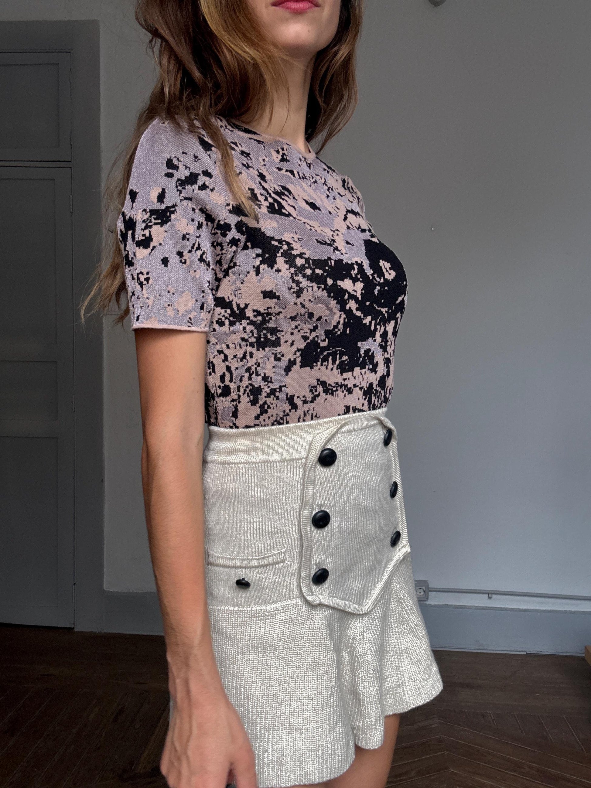 COS abstract print stretch knit top – dusty rose and black palette, soft interior, fitted silhouette, contemporary style