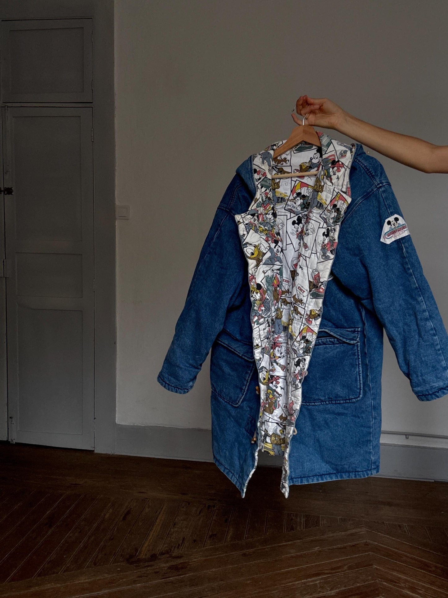 Rare vintage Mickey Mouse duffel coat – heavy cotton denim, cartoon print lining, toggle closure, warm padded Disney outerwear