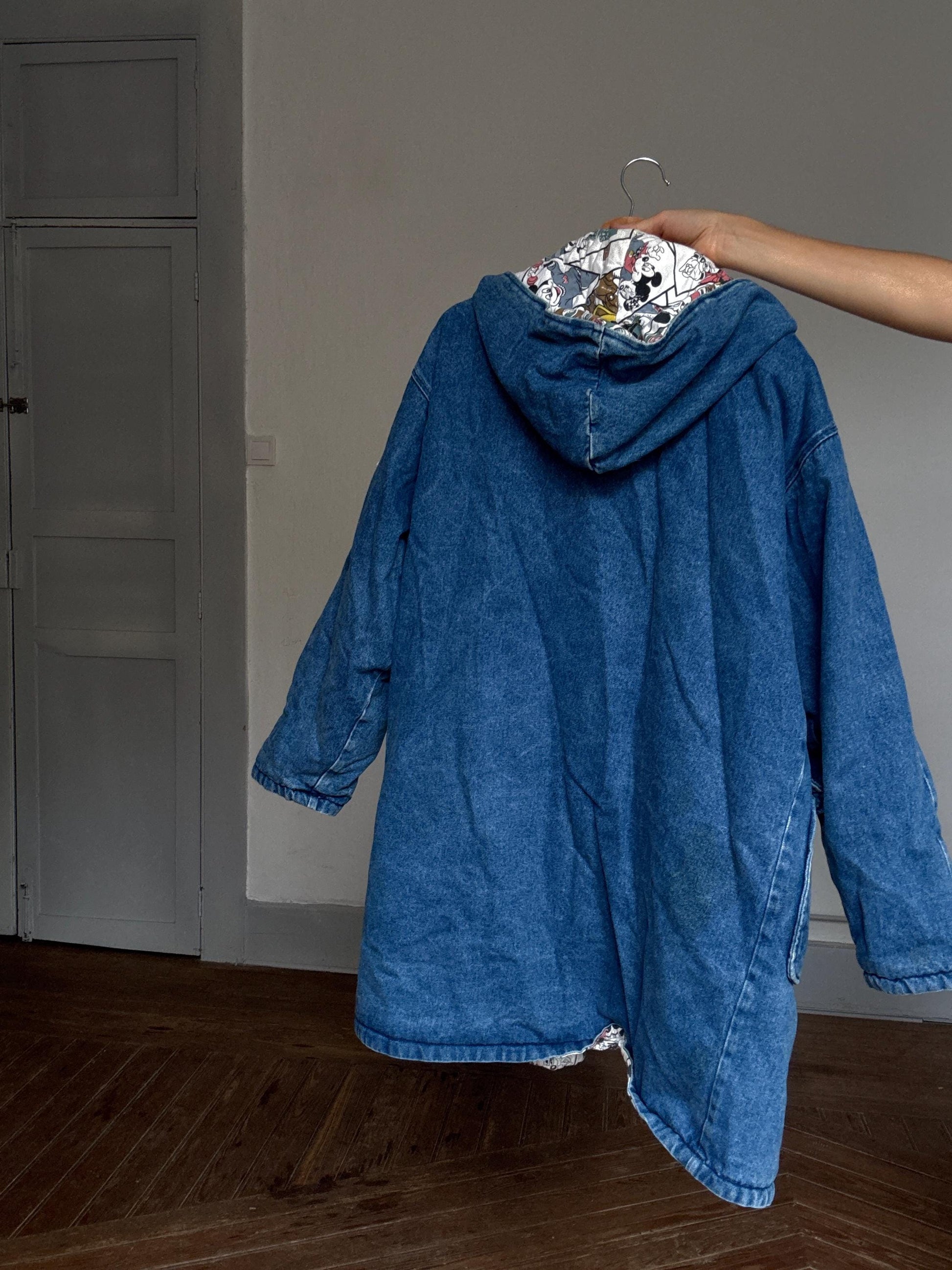 Rare vintage Mickey Mouse duffel coat – heavy cotton denim, cartoon print lining, toggle closure, warm padded Disney outerwear