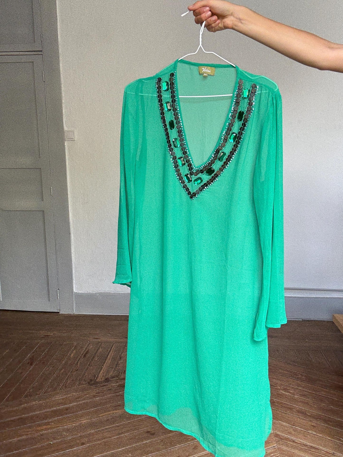 Vintage green sheer tunic dress with deep V neckline – beaded gemstone trim, flowy silhouette, KLUMI, M/L fit, glam beach cover-up