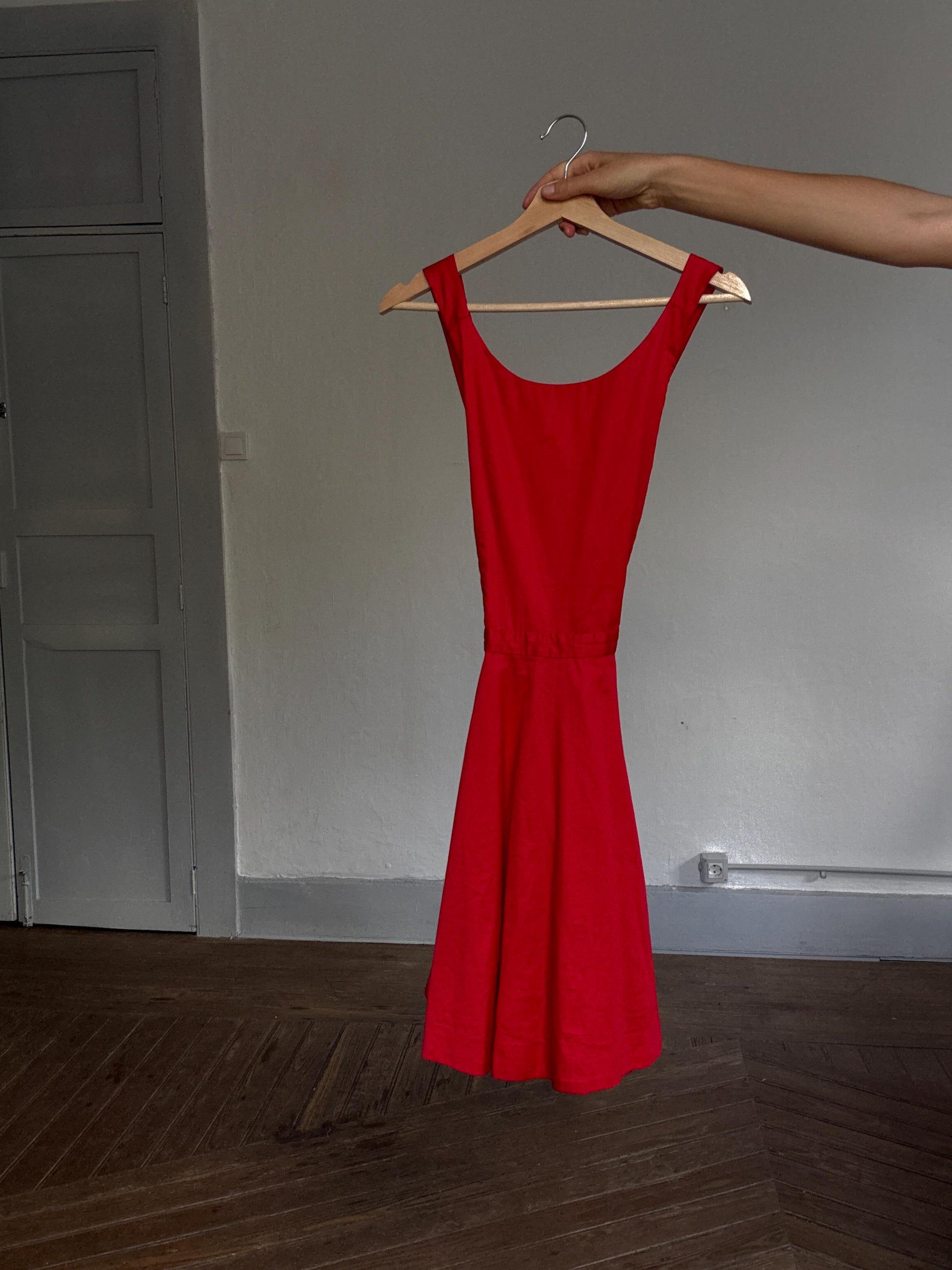 Polo Ralph Lauren red fit & flare dress – US 16, criss-cross back, sleeveless, 100% cotton, bold open-back mini