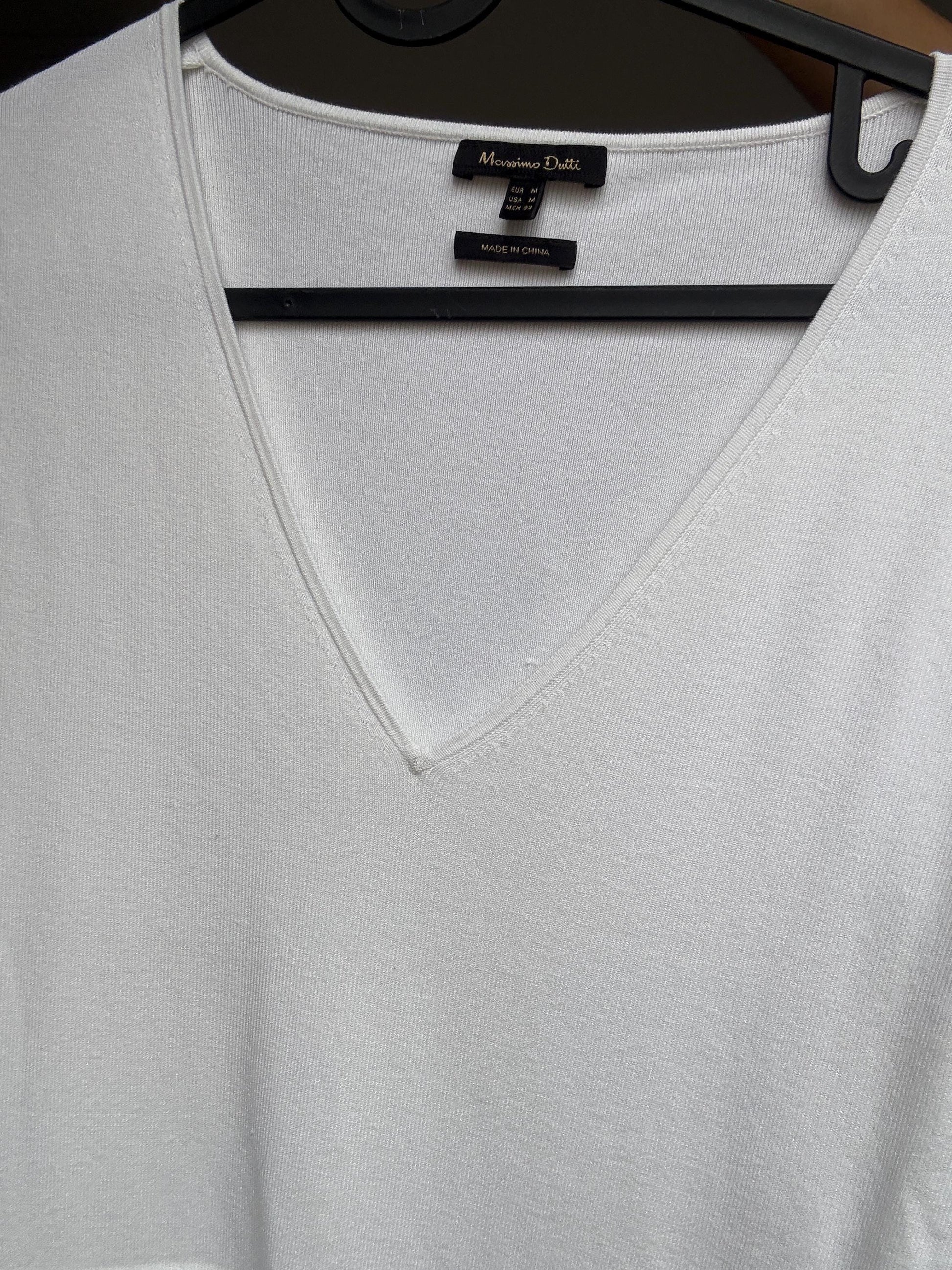 Massimo Dutti white knit flared mini dress M – soft & stretchy, V-neck, ruffle hem, elegant comfy fit, minimal summer outfit