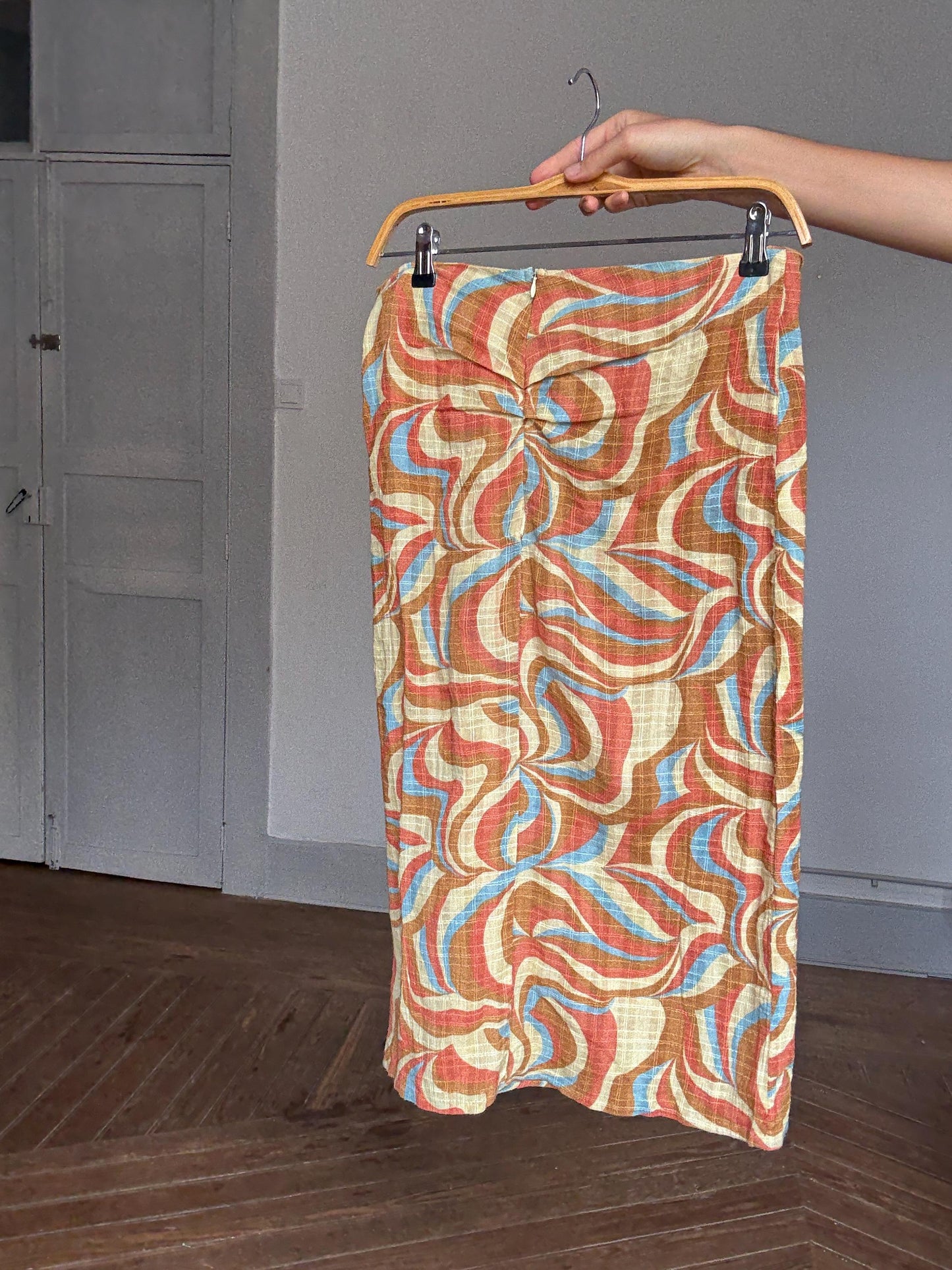 Natura vintage swirl print midi skirt – size M, 100% cotton, Y2K aesthetic, back zipper, front tie detail