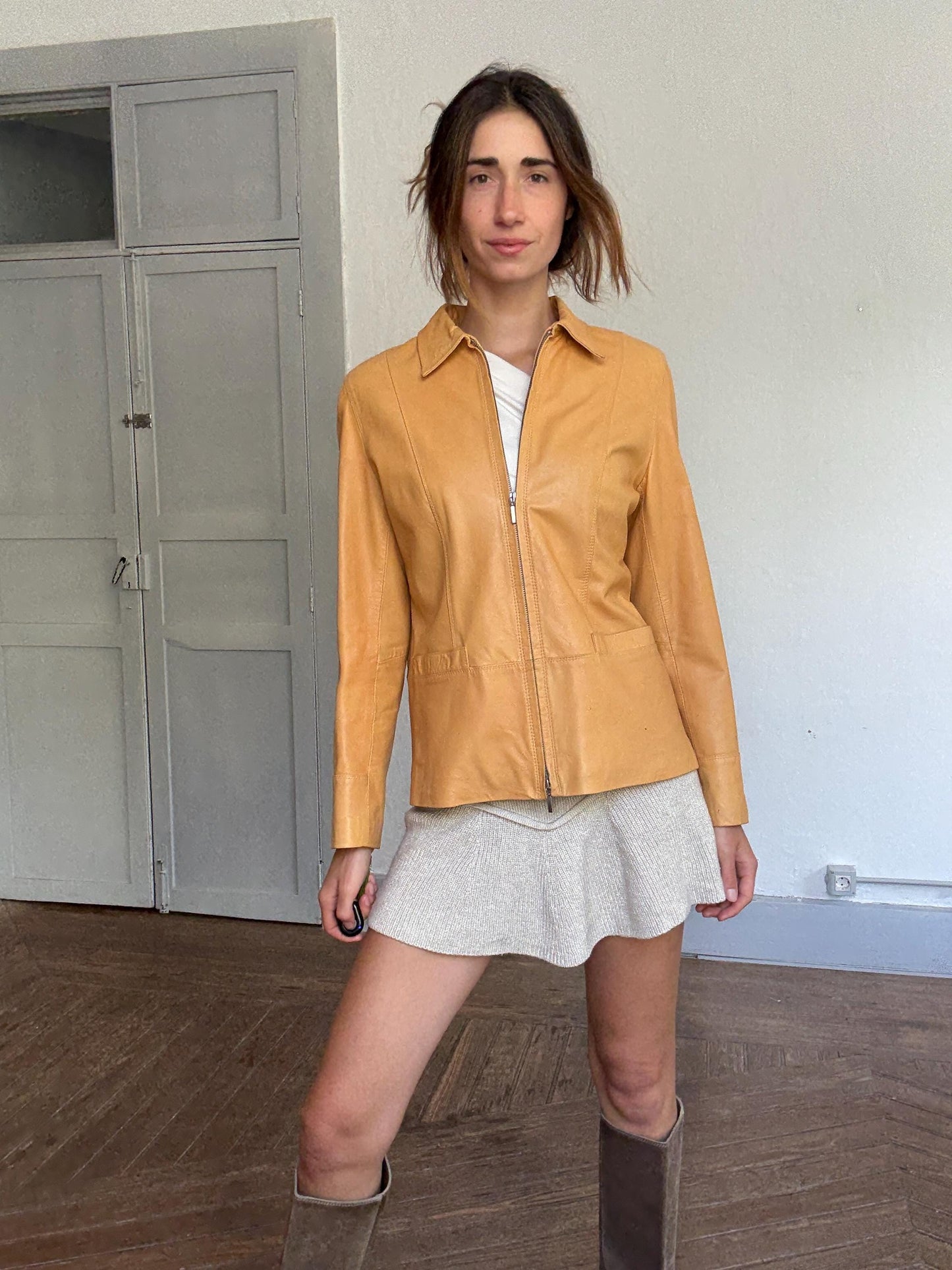 Victor Sanjuan lambskin leather jacket – size 44, YKK double zip, sheepskin, tailored fit, light tan biker style