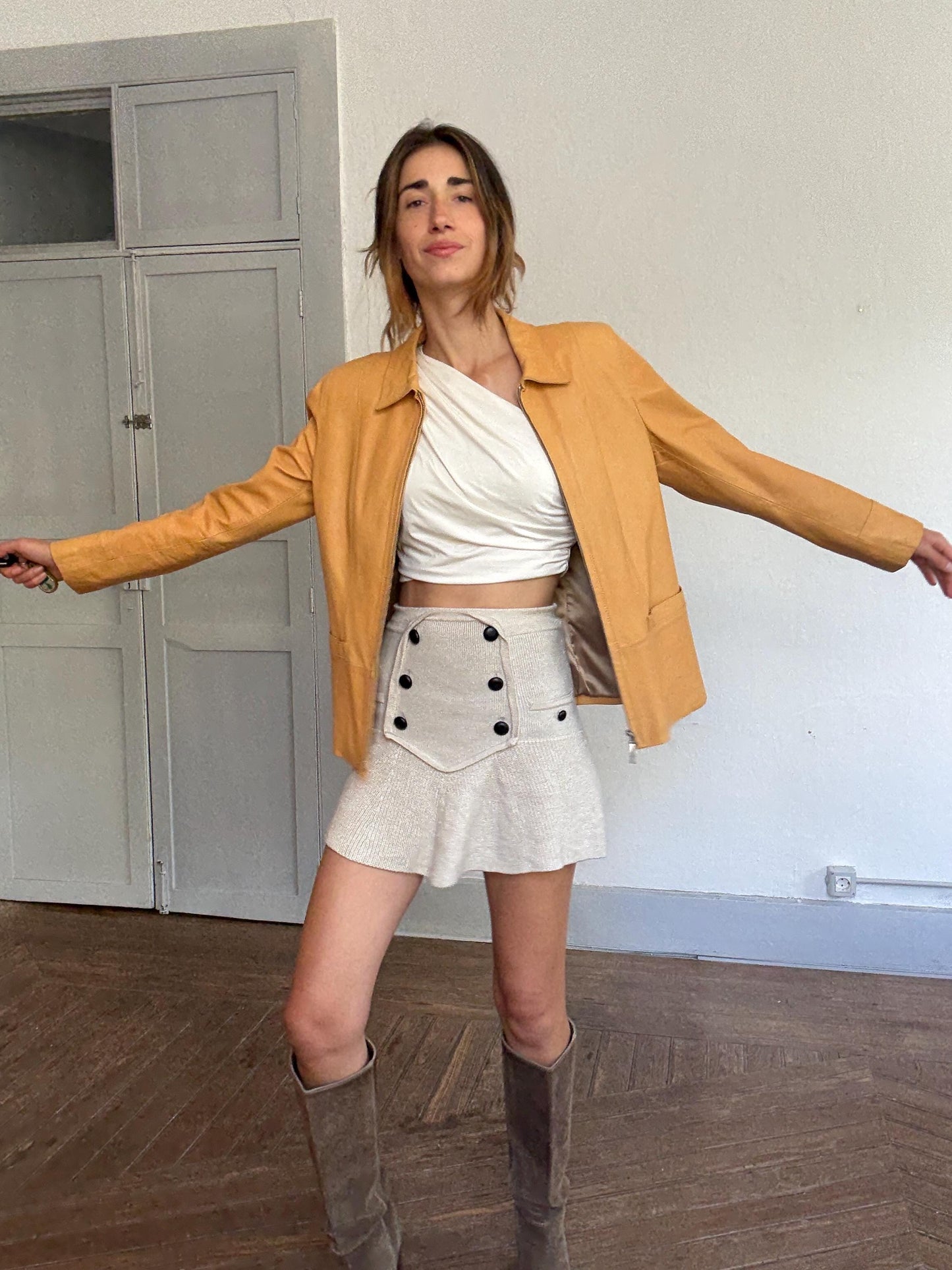 Victor Sanjuan lambskin leather jacket – size 44, YKK double zip, sheepskin, tailored fit, light tan biker style