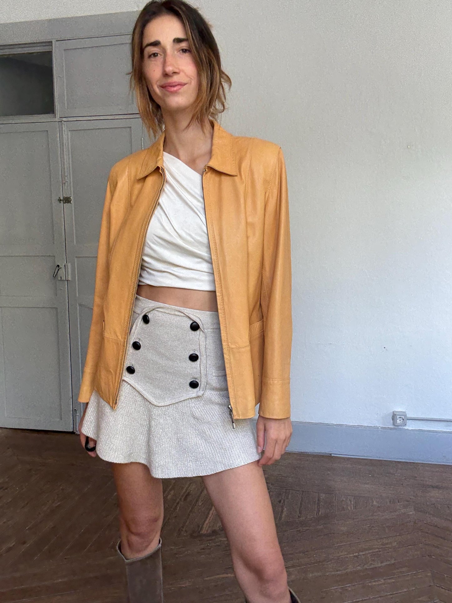 Victor Sanjuan lambskin leather jacket – size 44, YKK double zip, sheepskin, tailored fit, light tan biker style