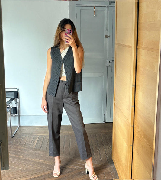 Italian design vintage wool black gilet, Basic grey striped dark academia aesthetic clothing, Cute oversized loose fit school girl uniform